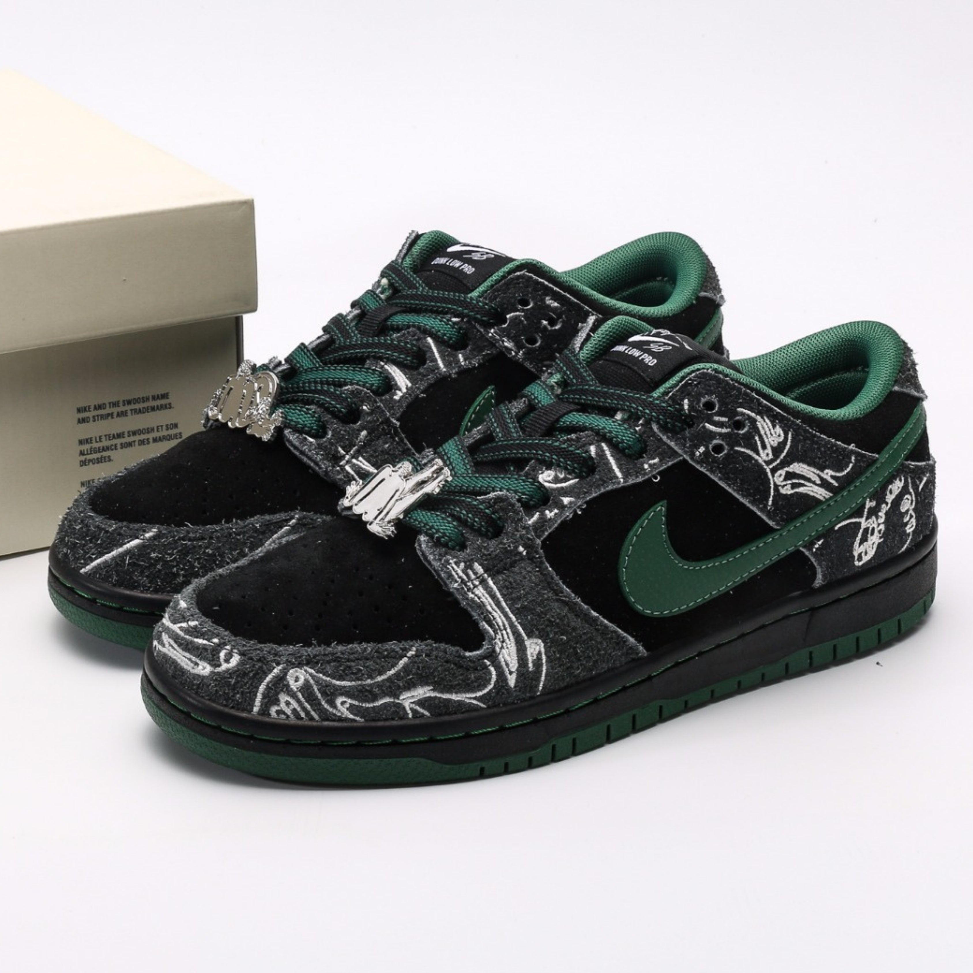 Nike SB Dunk Low There Skateboards