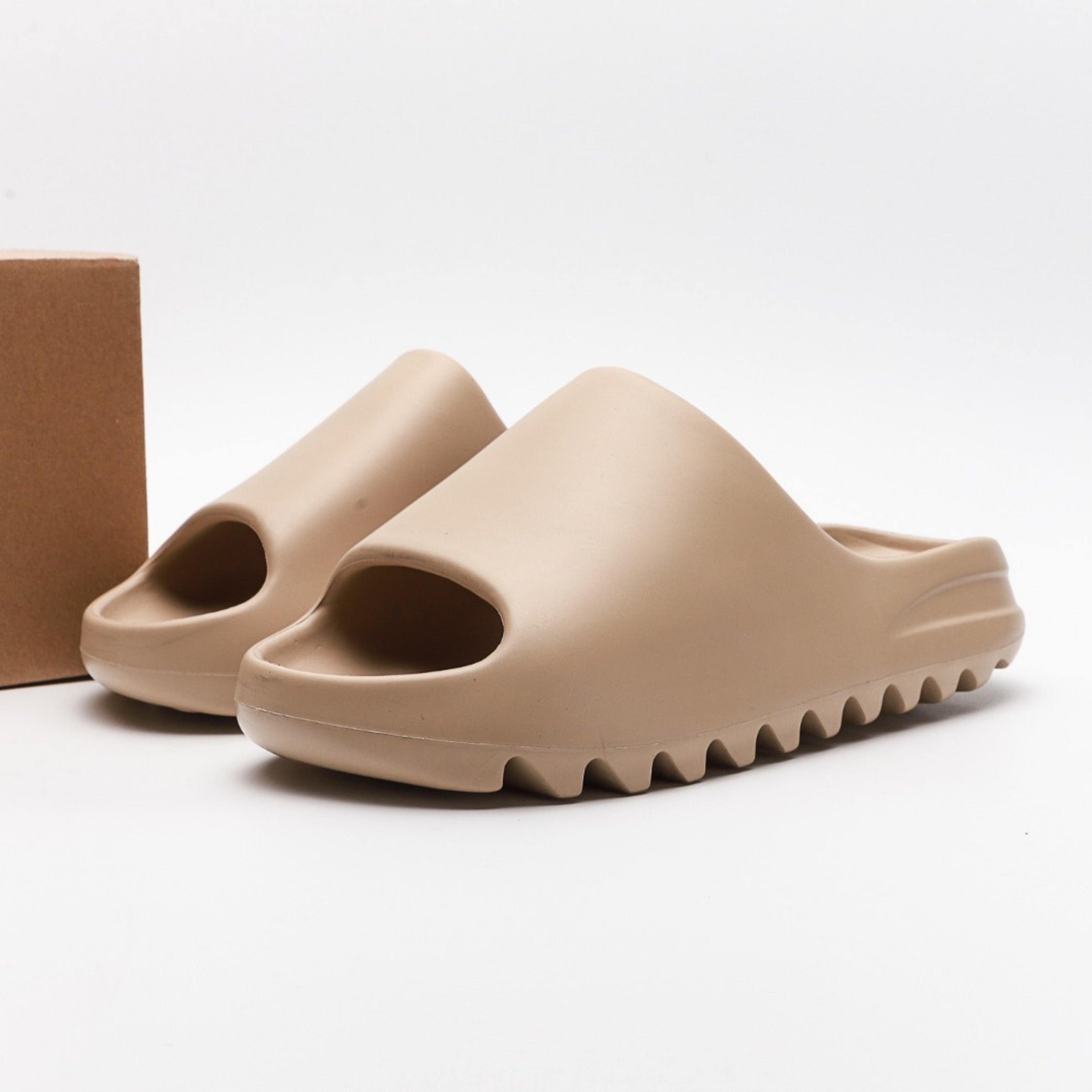 adidas Yeezy Slide Pure