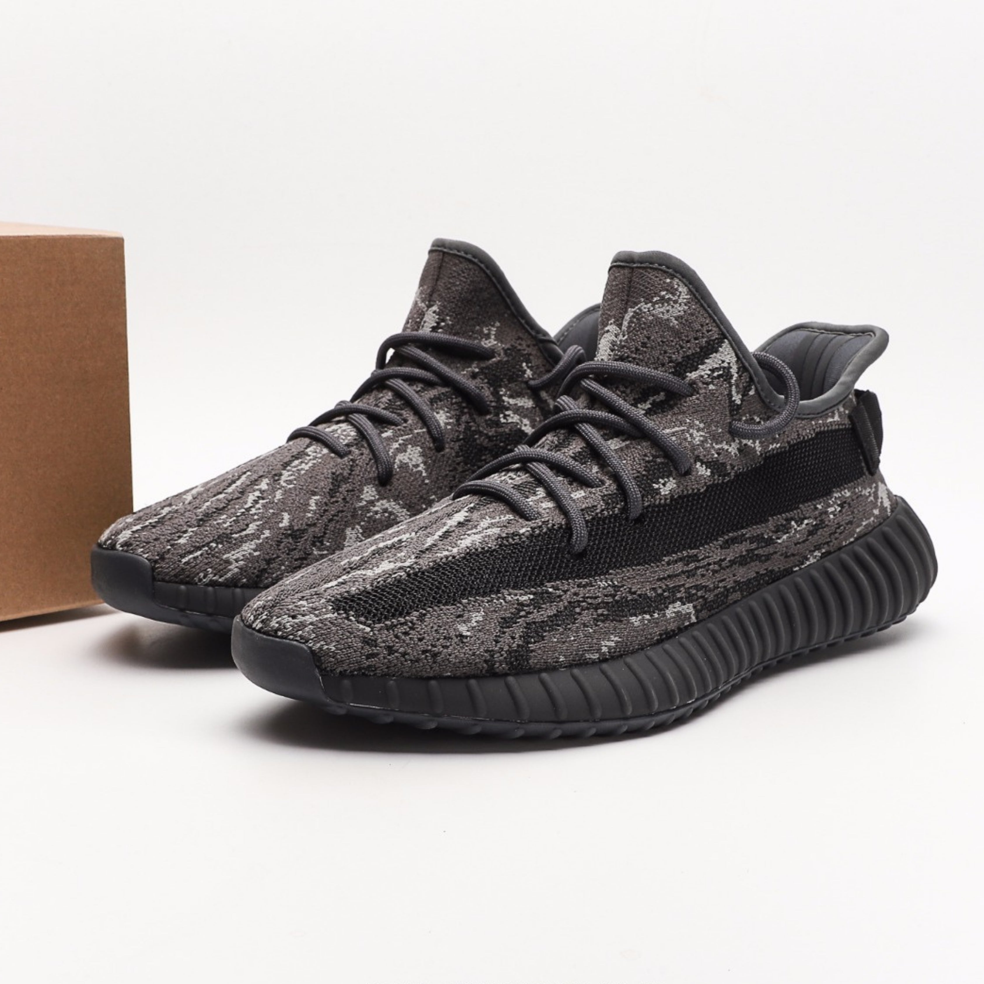 adidas Yeezy Boost 350 V2 MX Dark Salt