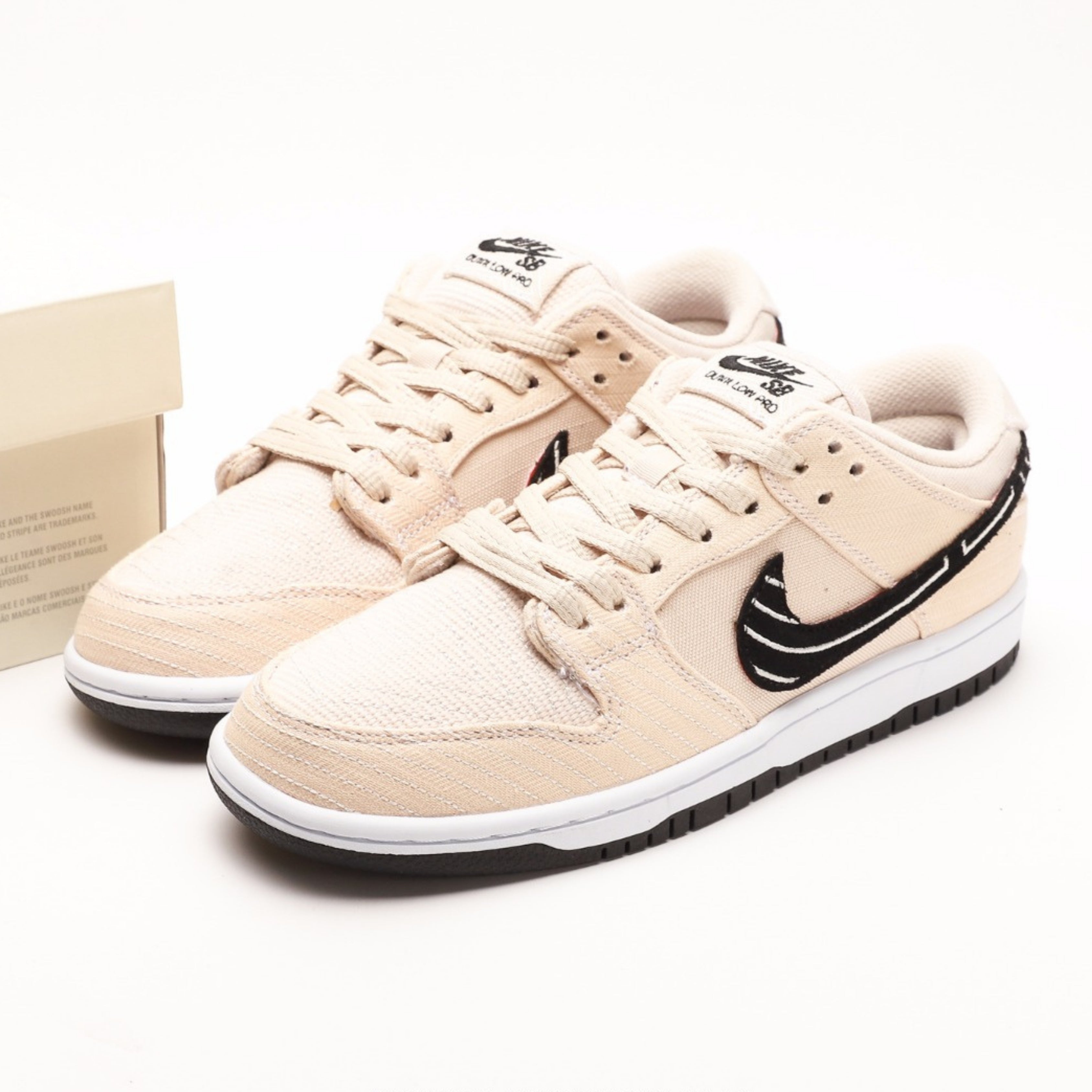Nike SB Dunk Low Albino & Preto