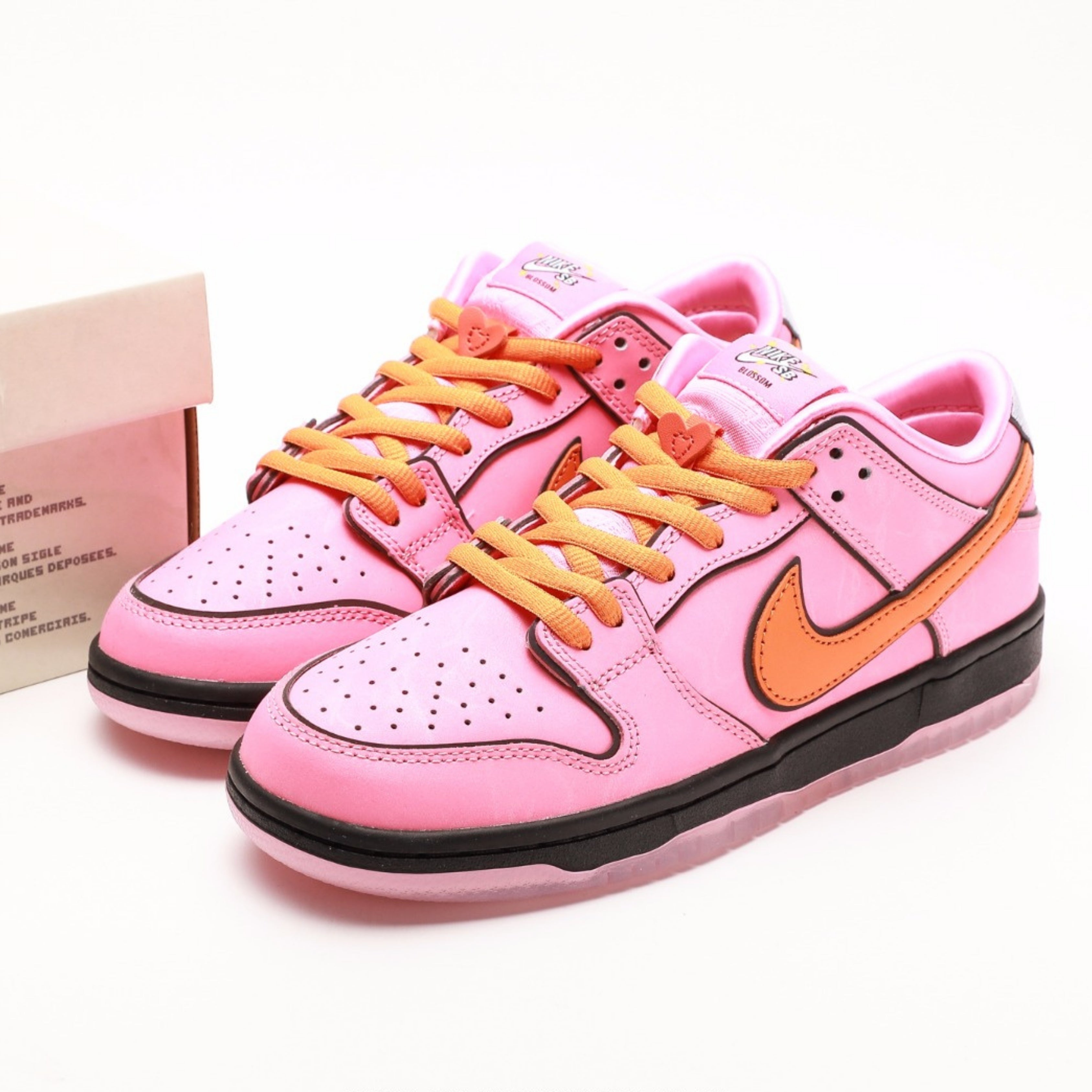 Nike SB Dunk Low The Powerpuff Girls Blossom