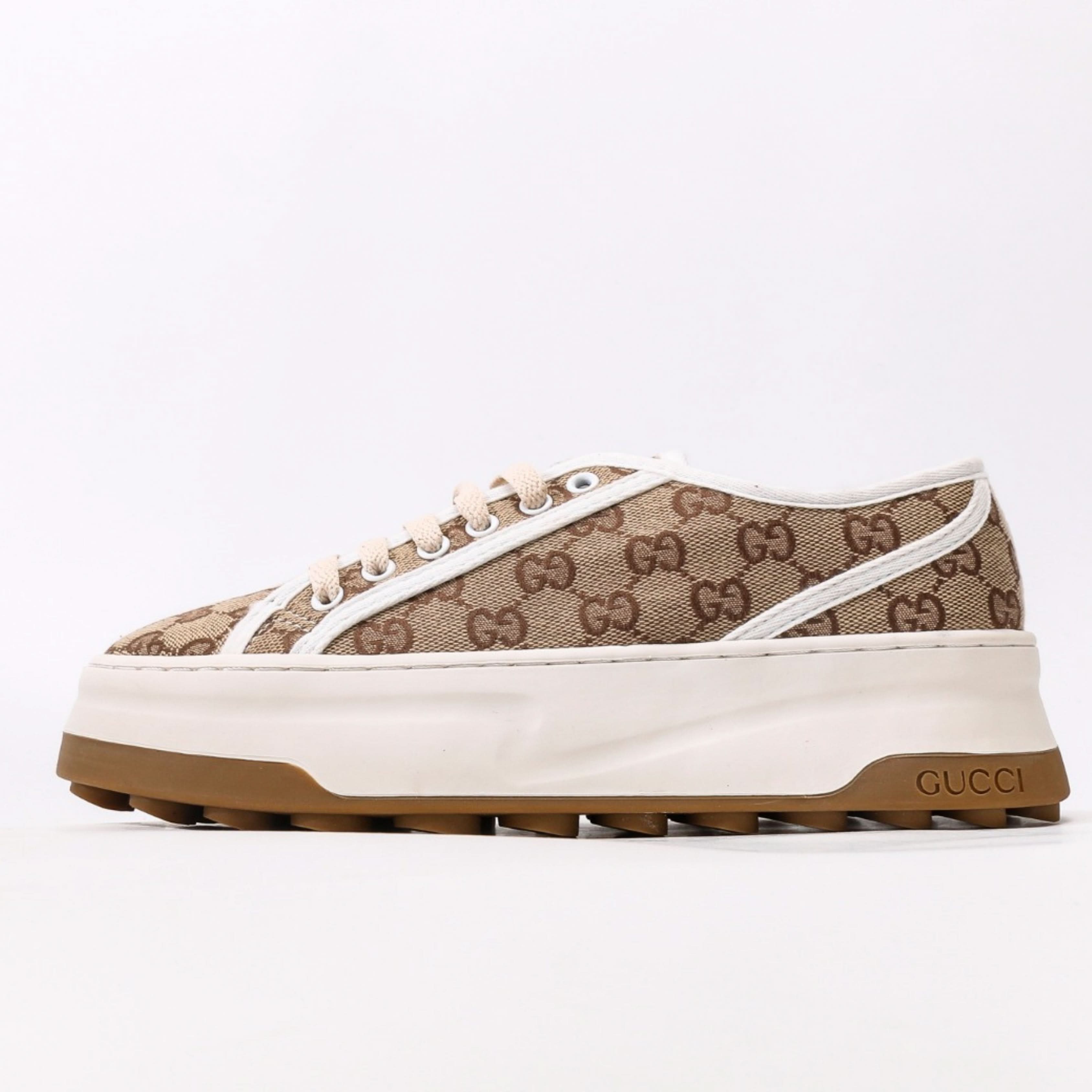 Gucci versatile casual sneakers