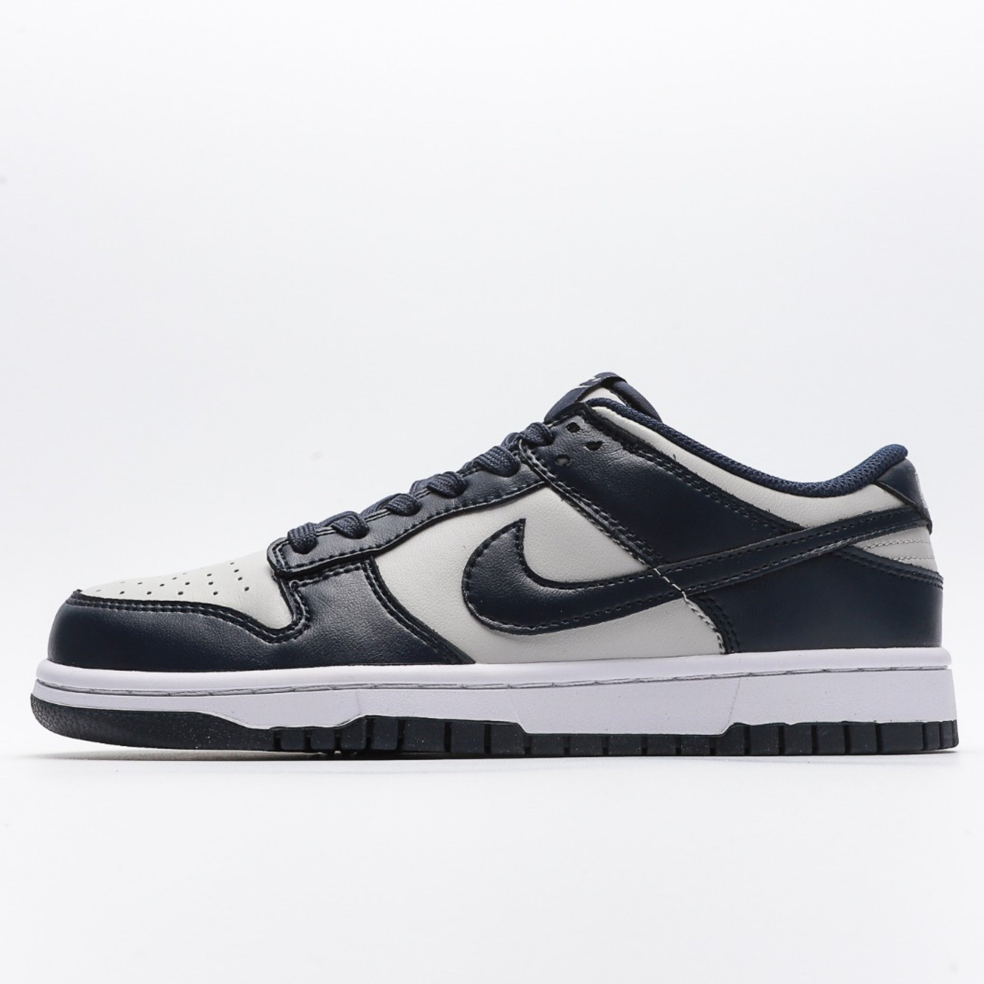 Nike Dunk Low Georgetown