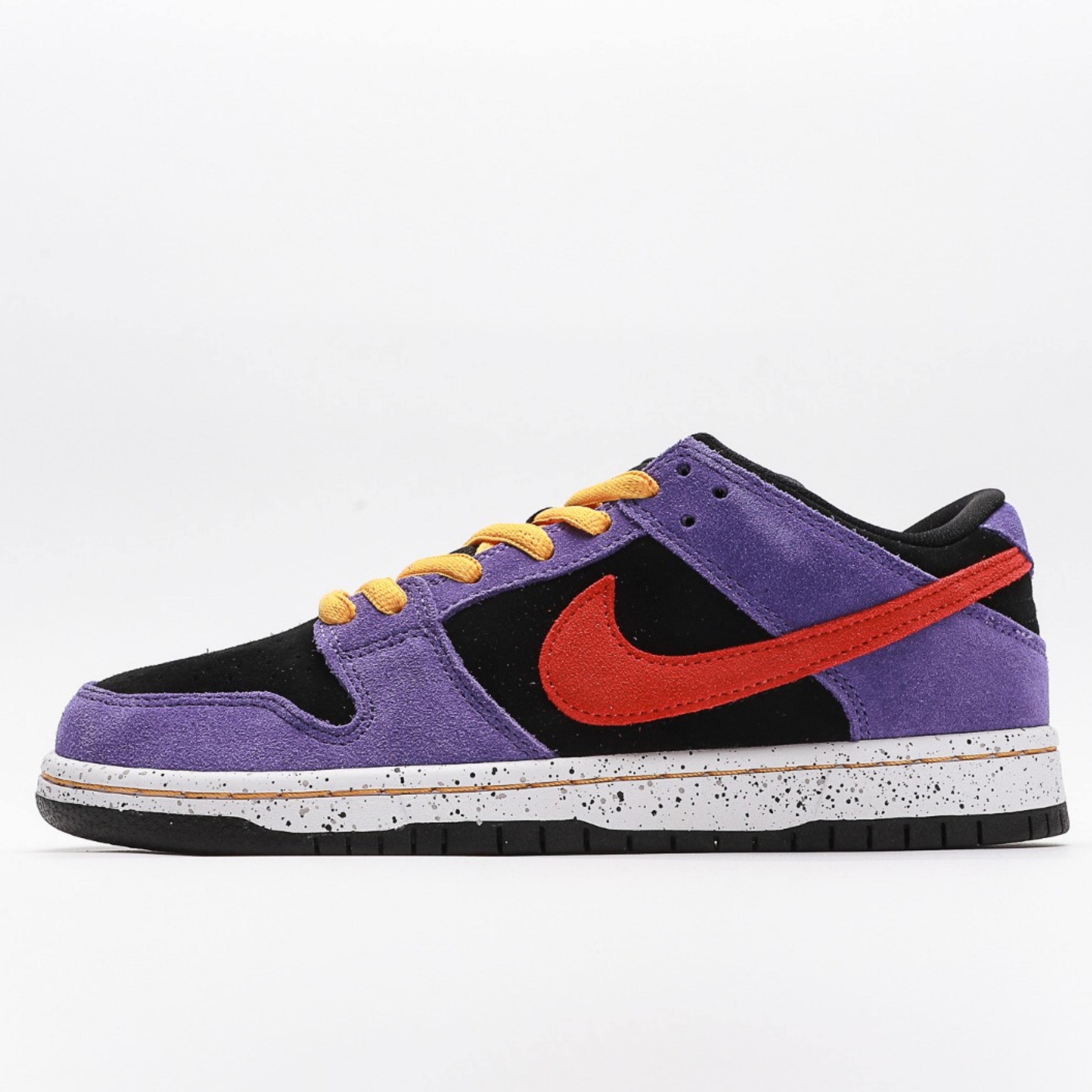 Nike SB Dunk Low ACG Terra