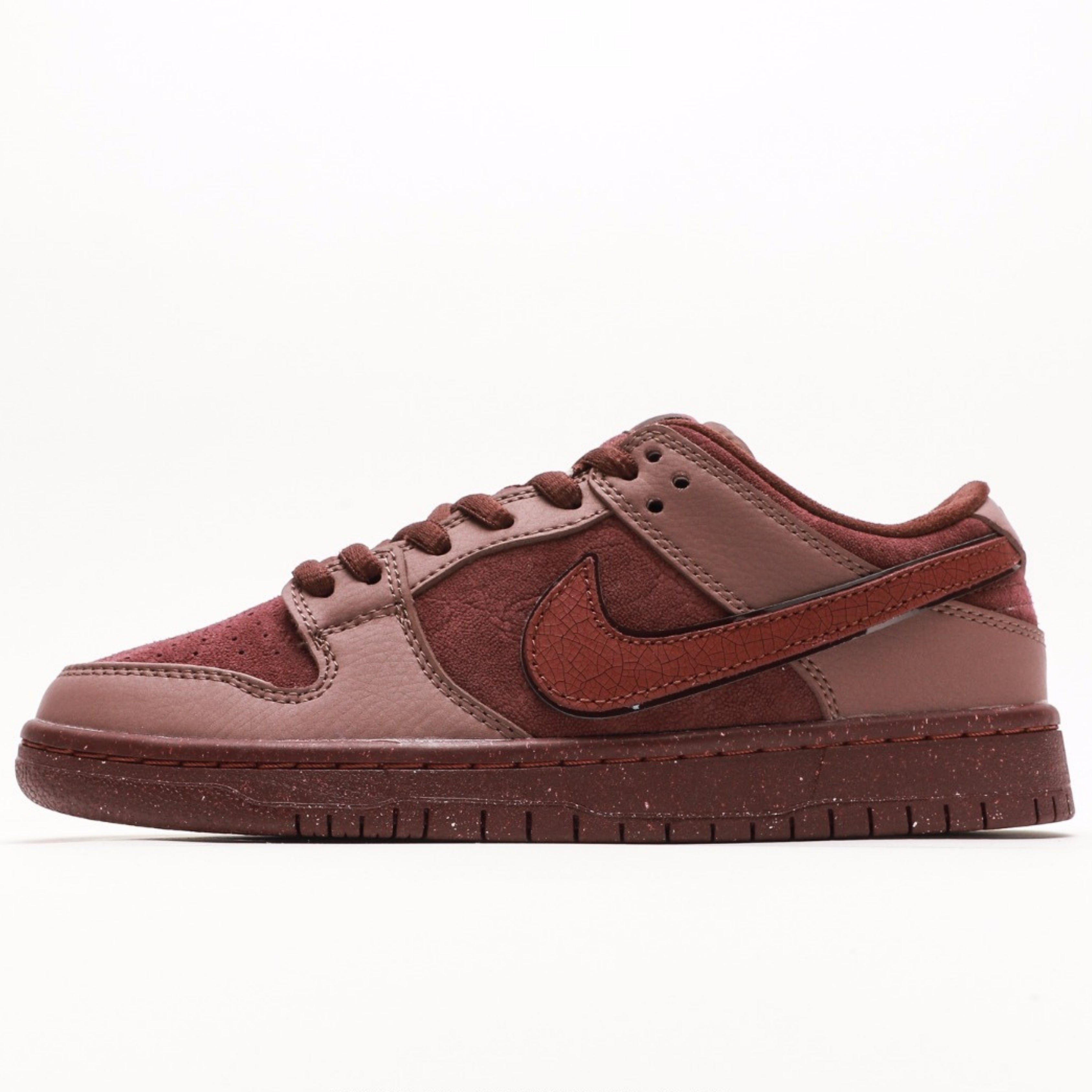 Nike SB Dunk Low City Of Love Burgundy Crush