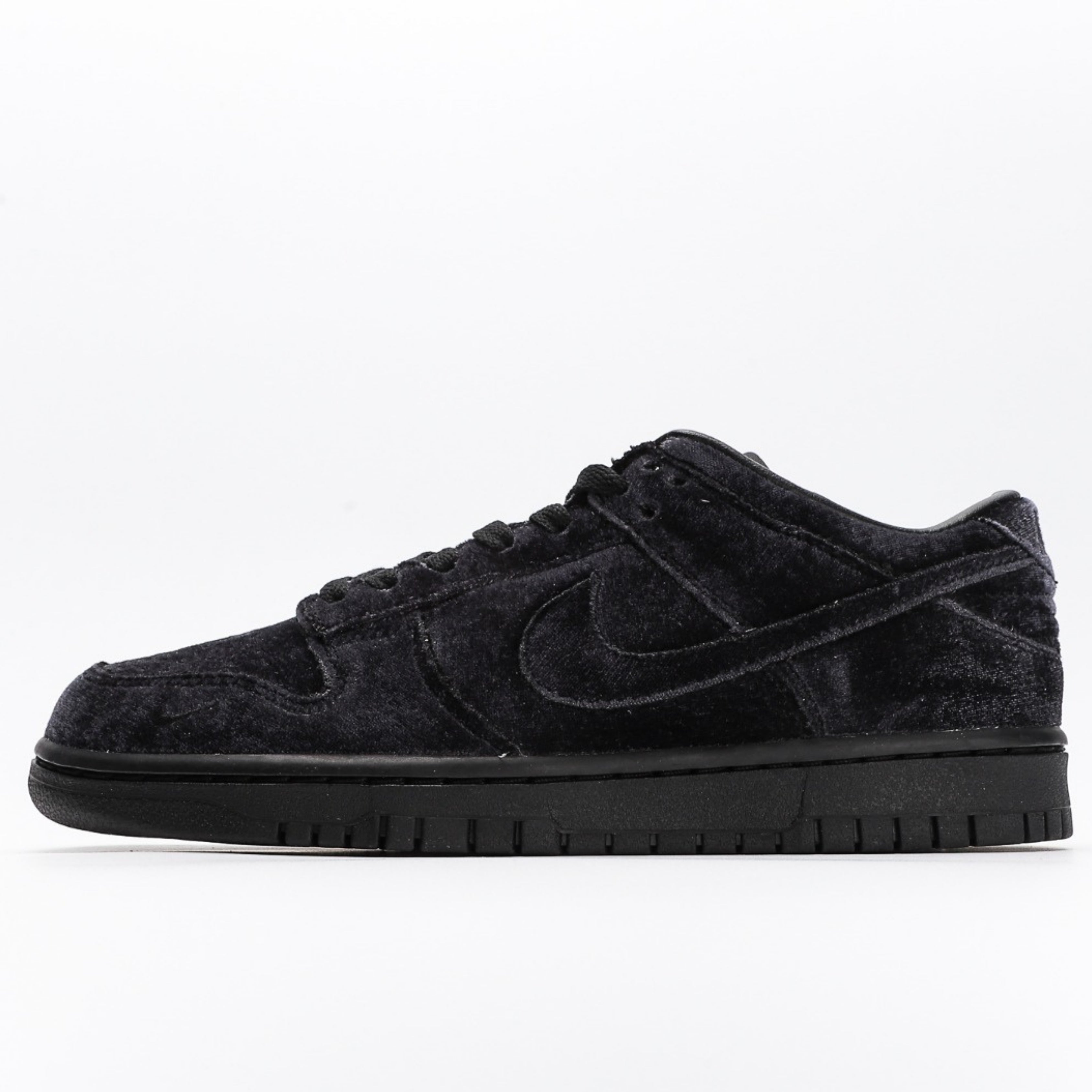 Nike Dunk Low Dover Street Market Triple Black Velvet