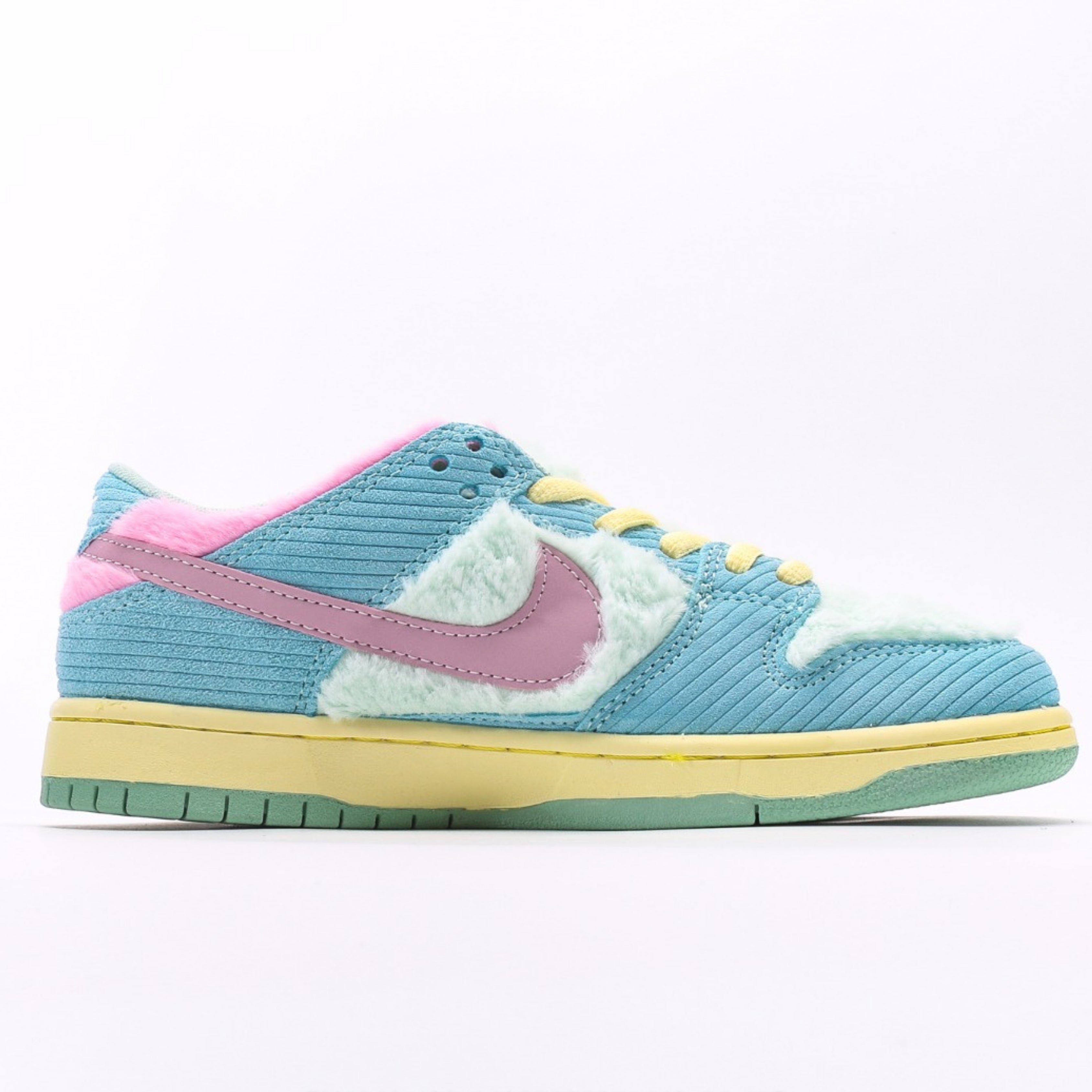 Nike SB Dunk Low Verdy Visty
