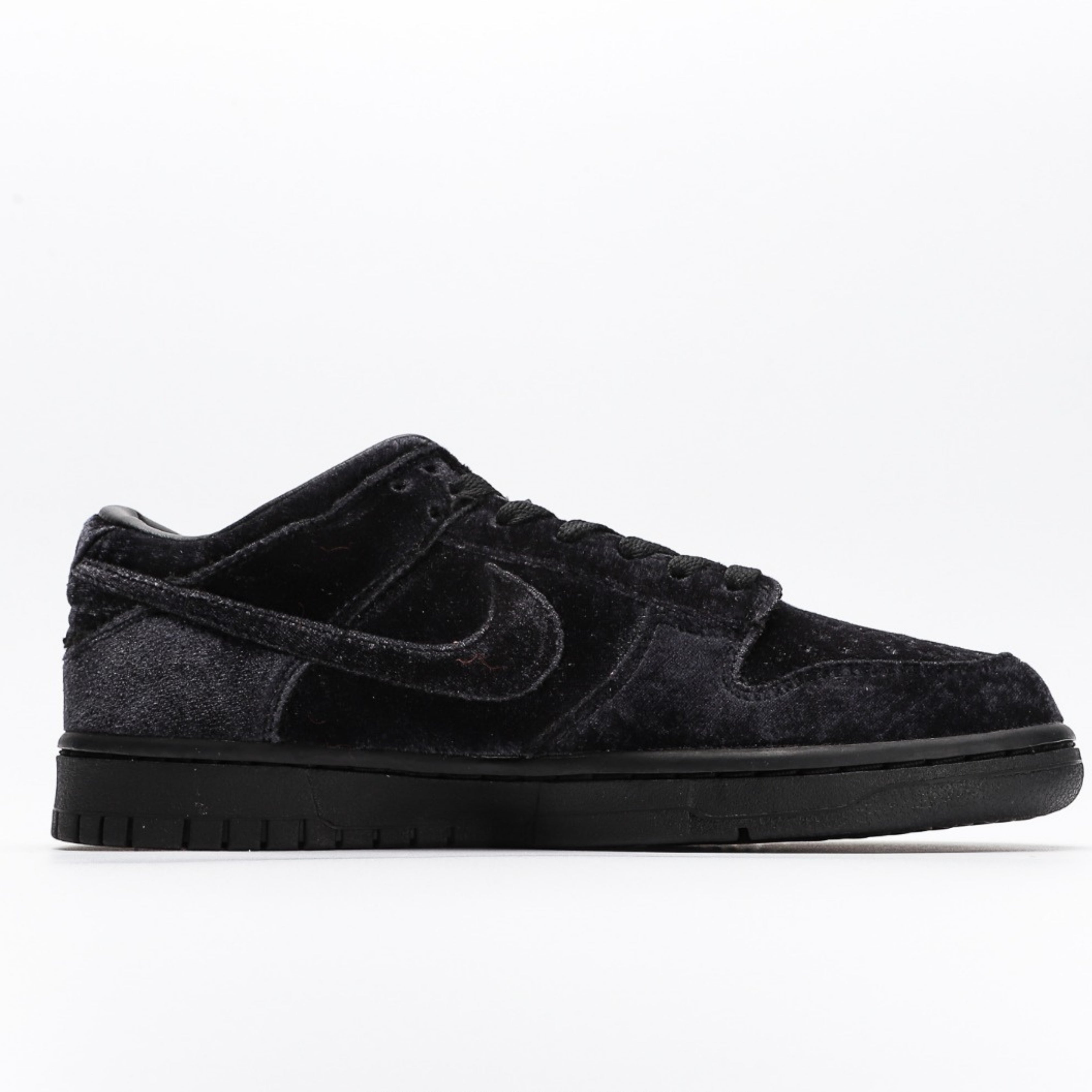 Nike Dunk Low Dover Street Market Triple Black Velvet