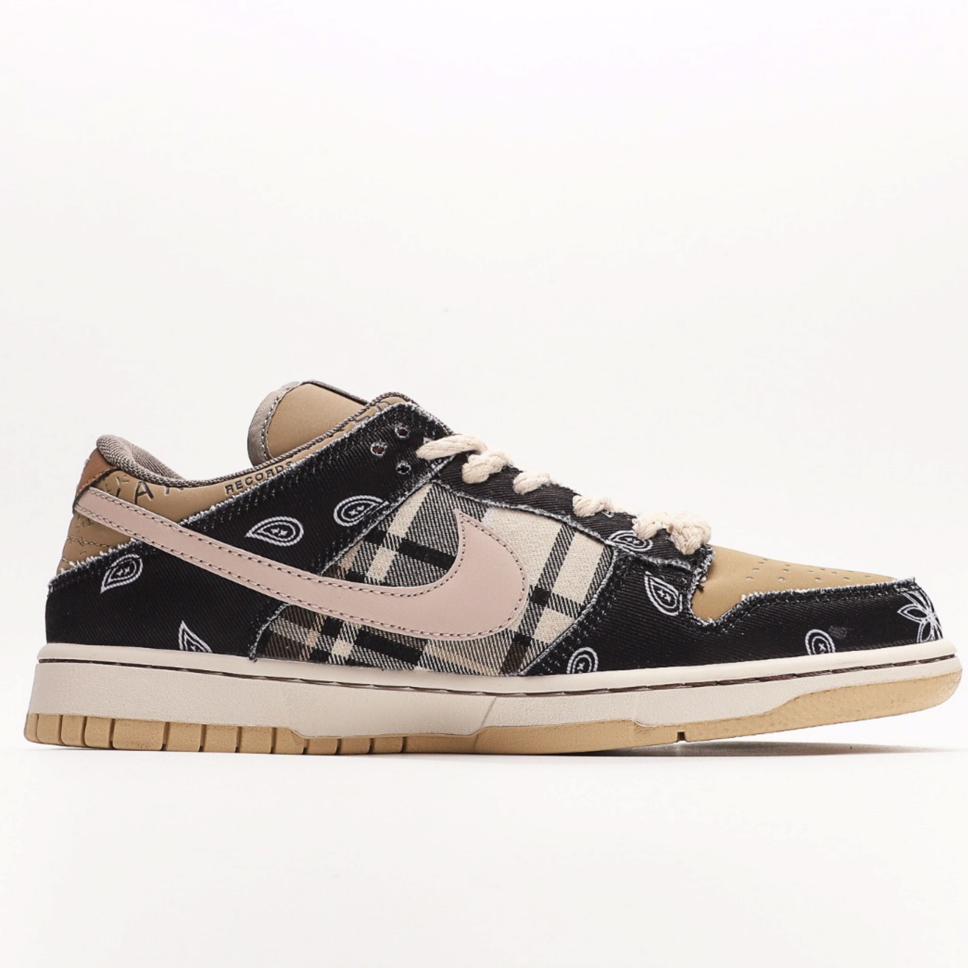 Nike SB Dunk Low Travis Scott
