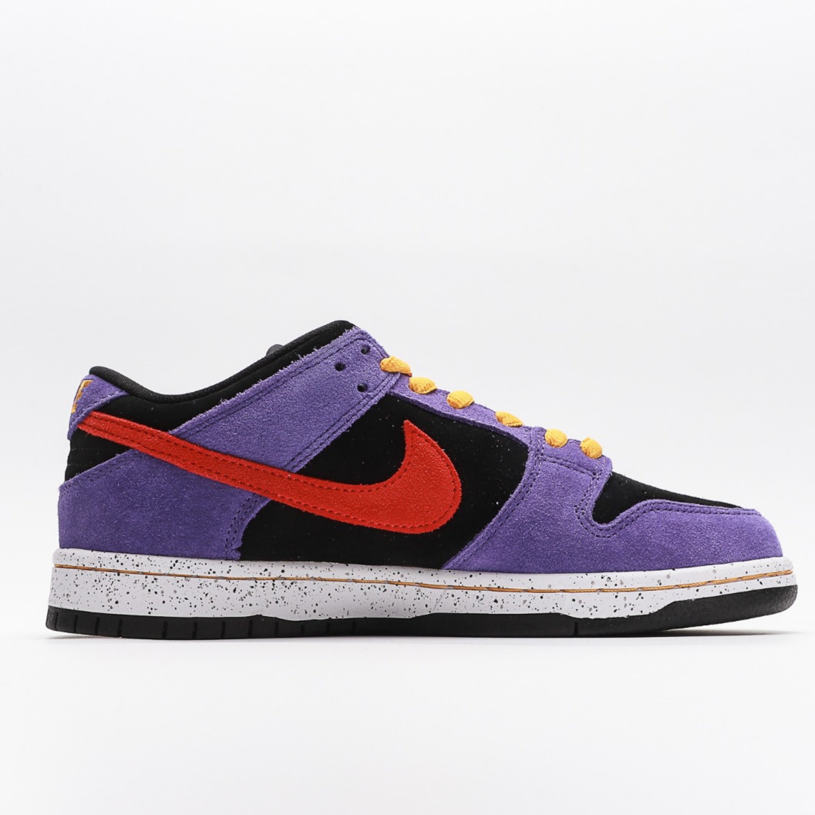 Nike SB Dunk Low ACG Terra