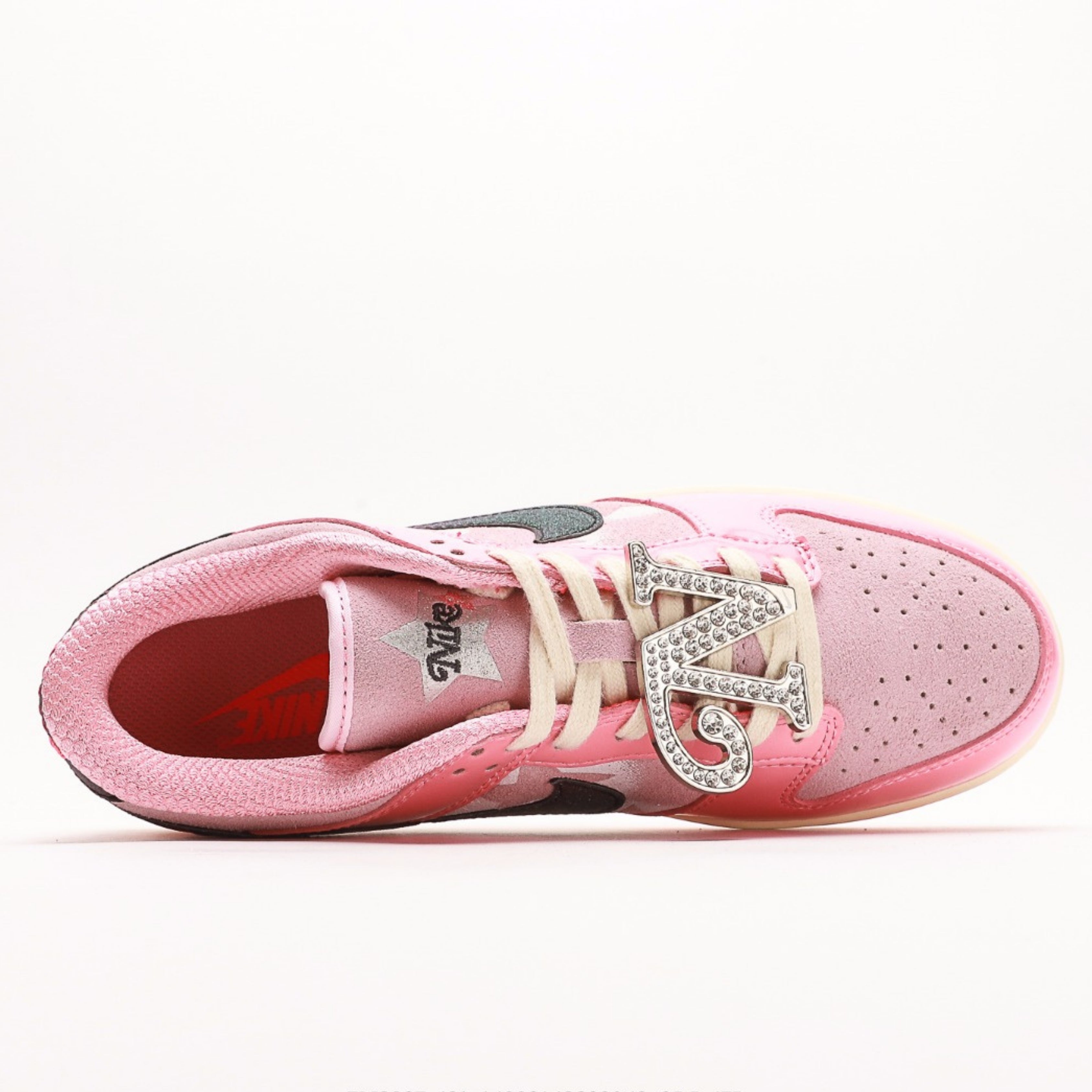 Nike Dunk Low LX Barbie