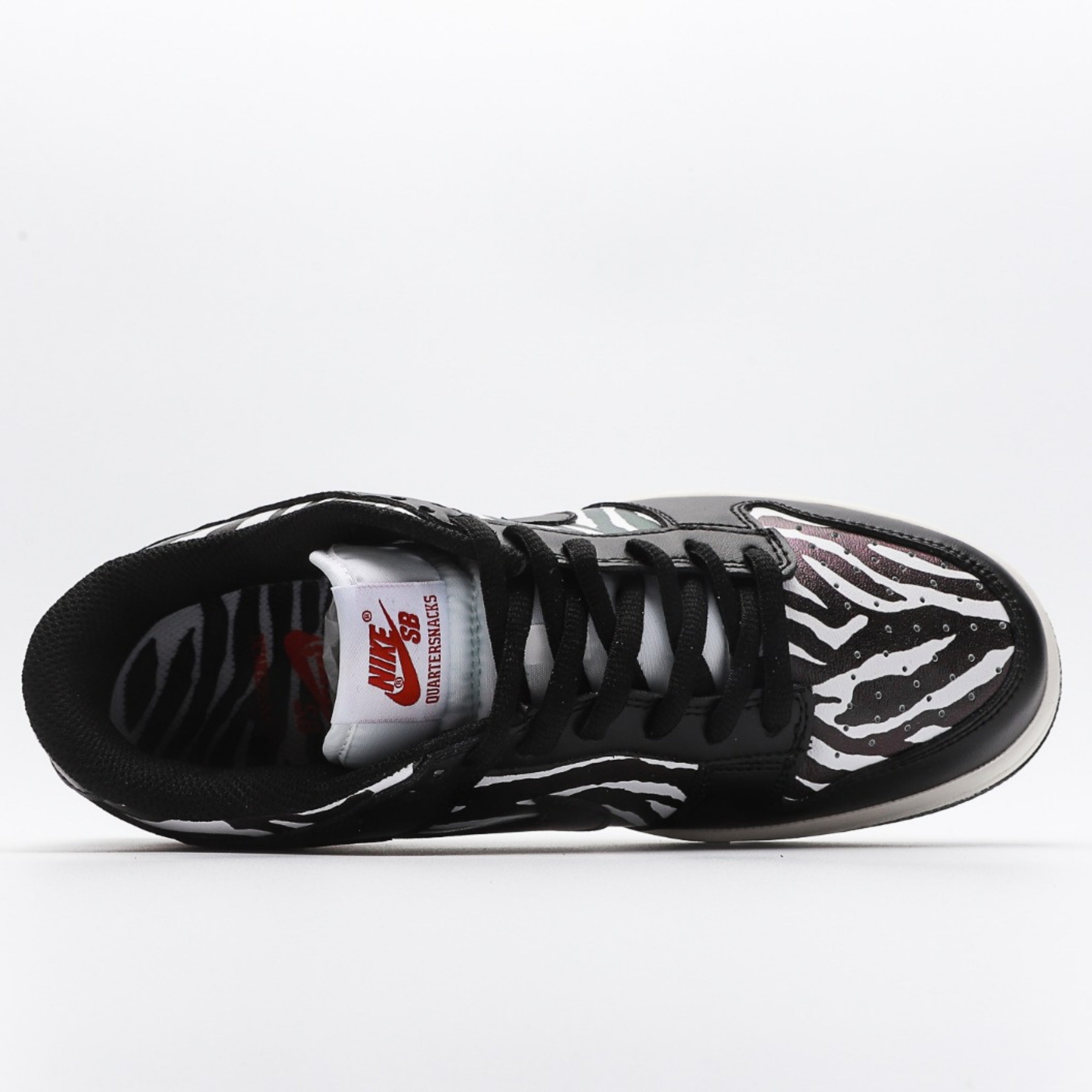 Nike SB Dunk Low OG QS Quartersnacks Zebra