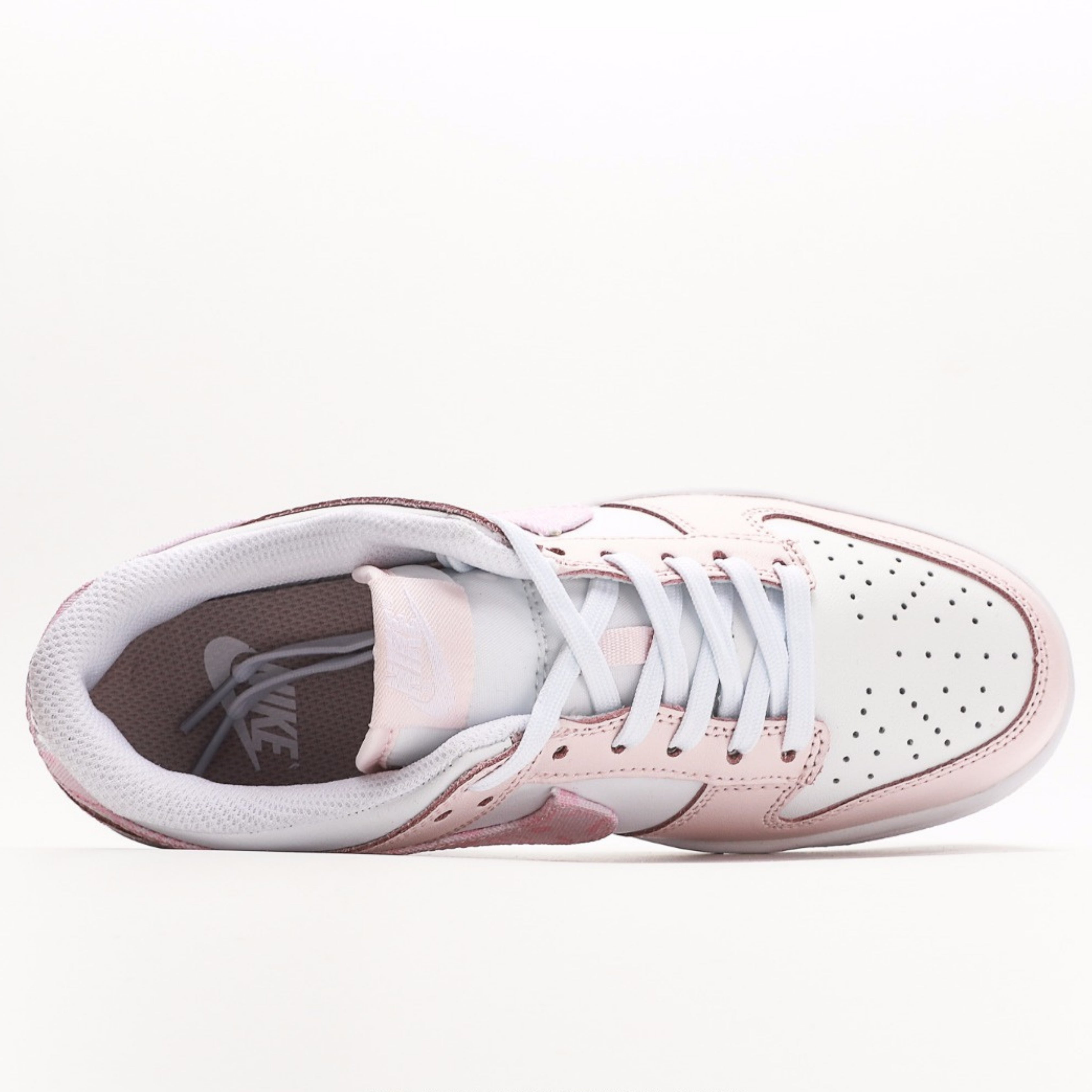 Nike Dunk Low Essential Paisley Pack Pink