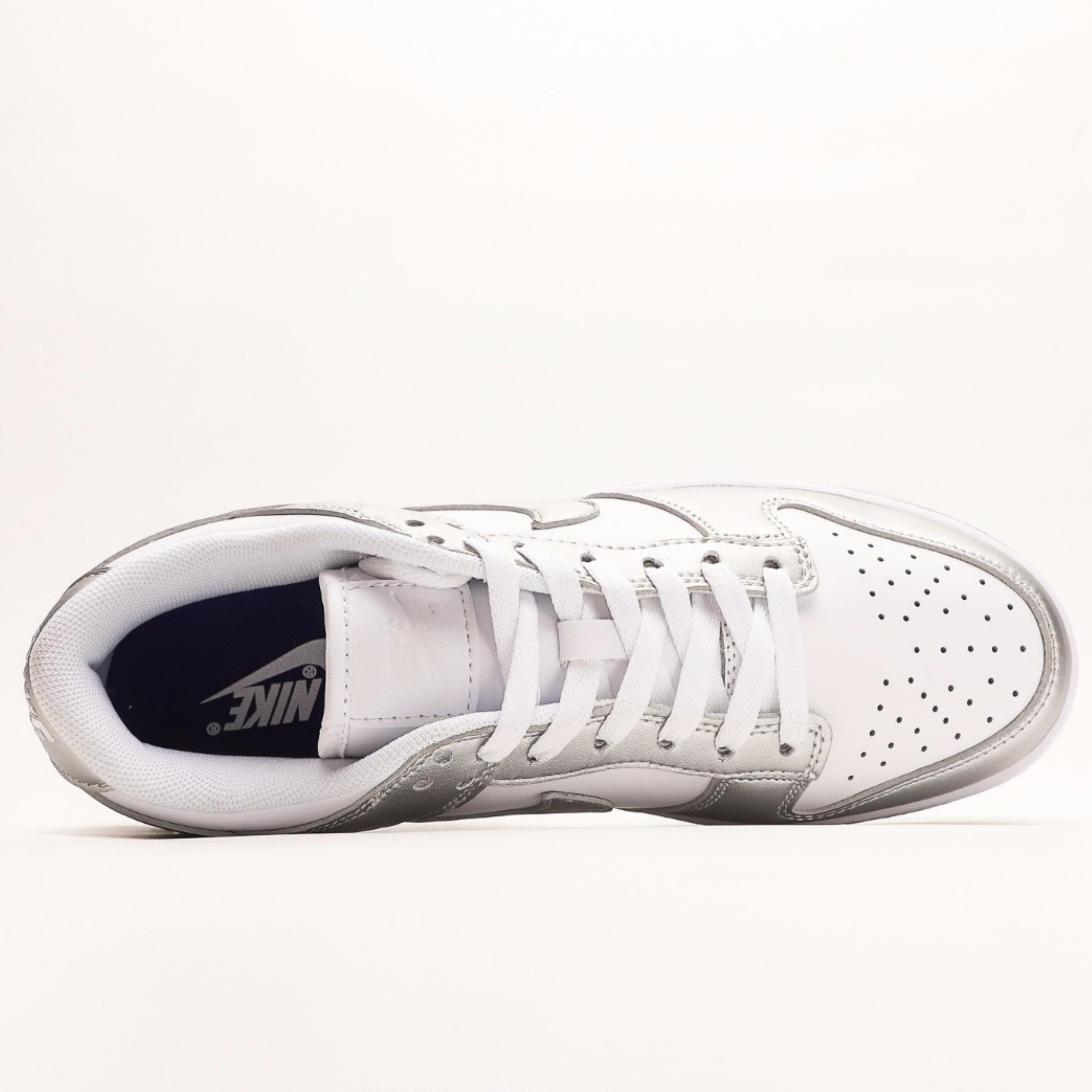 Nike Dunk Low Metallic Silver