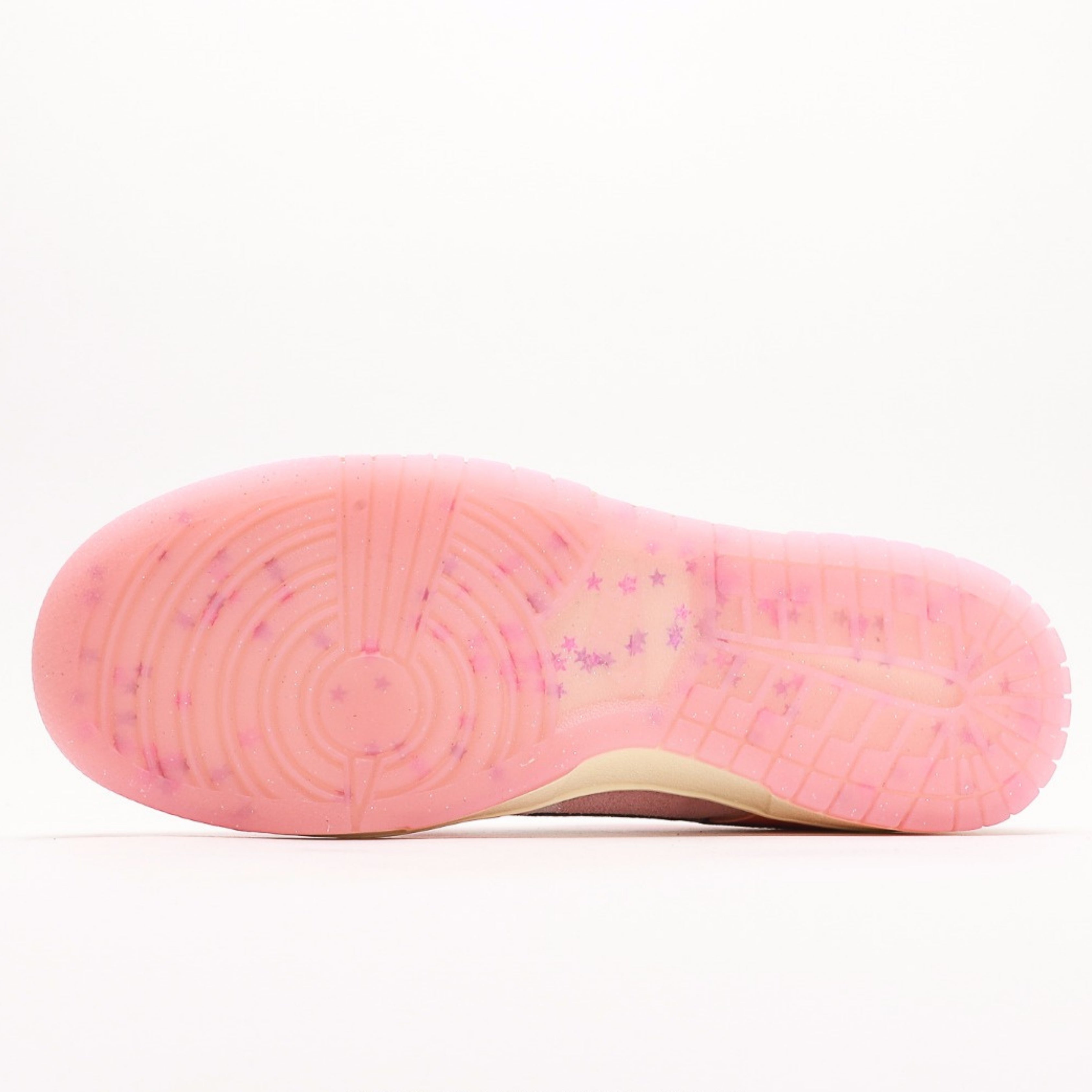 Nike Dunk Low LX Barbie