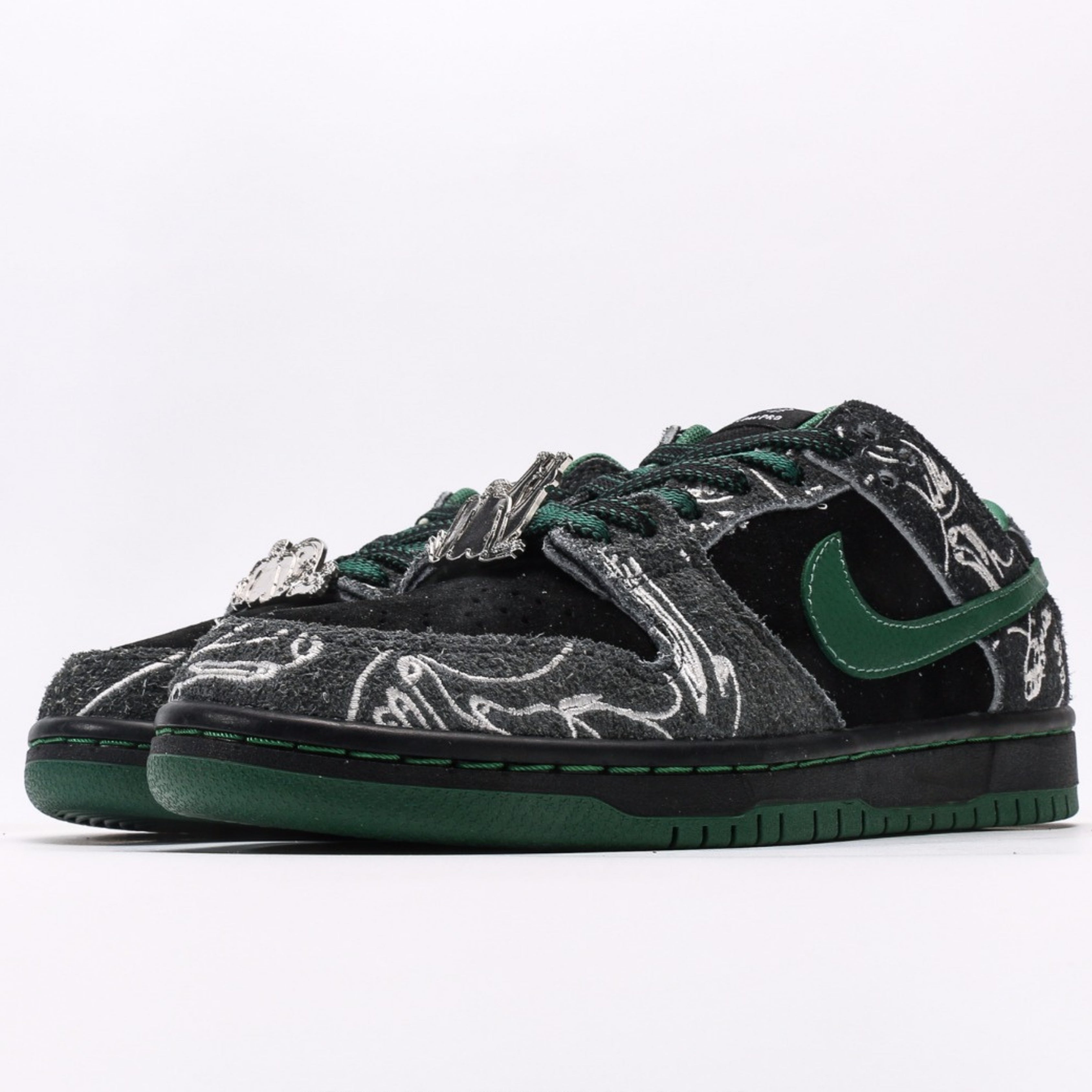 Nike SB Dunk Low There Skateboards