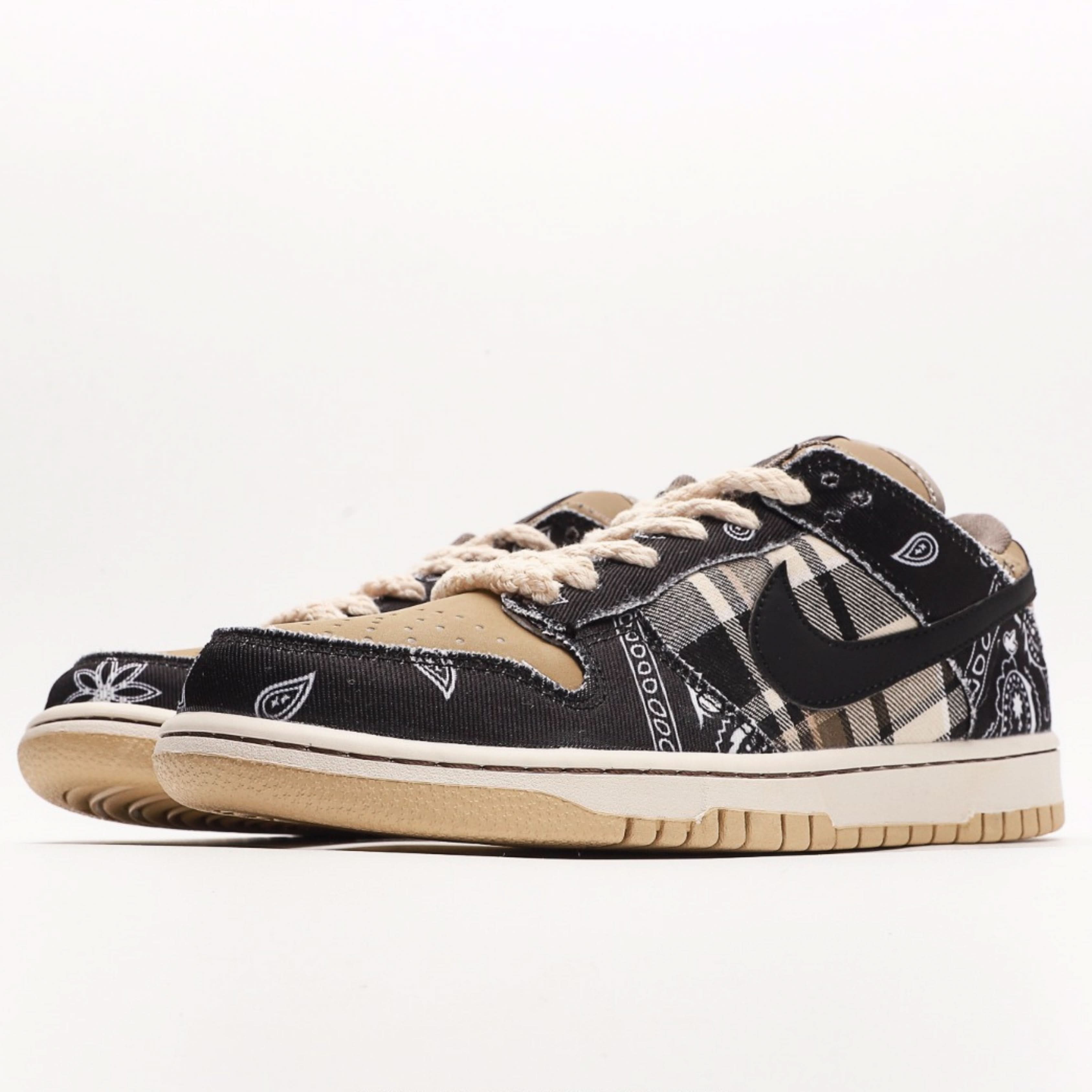 Nike SB Dunk Low Travis Scott