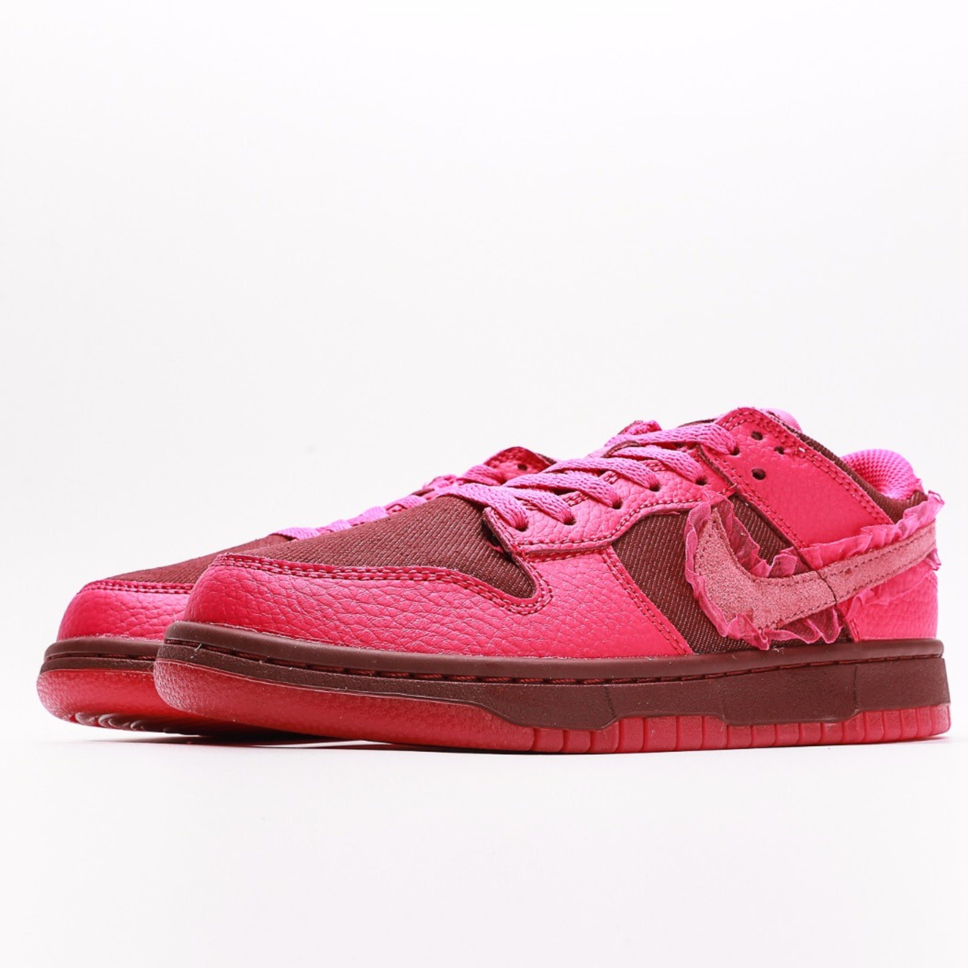 Nike Dunk Low Valentines Day