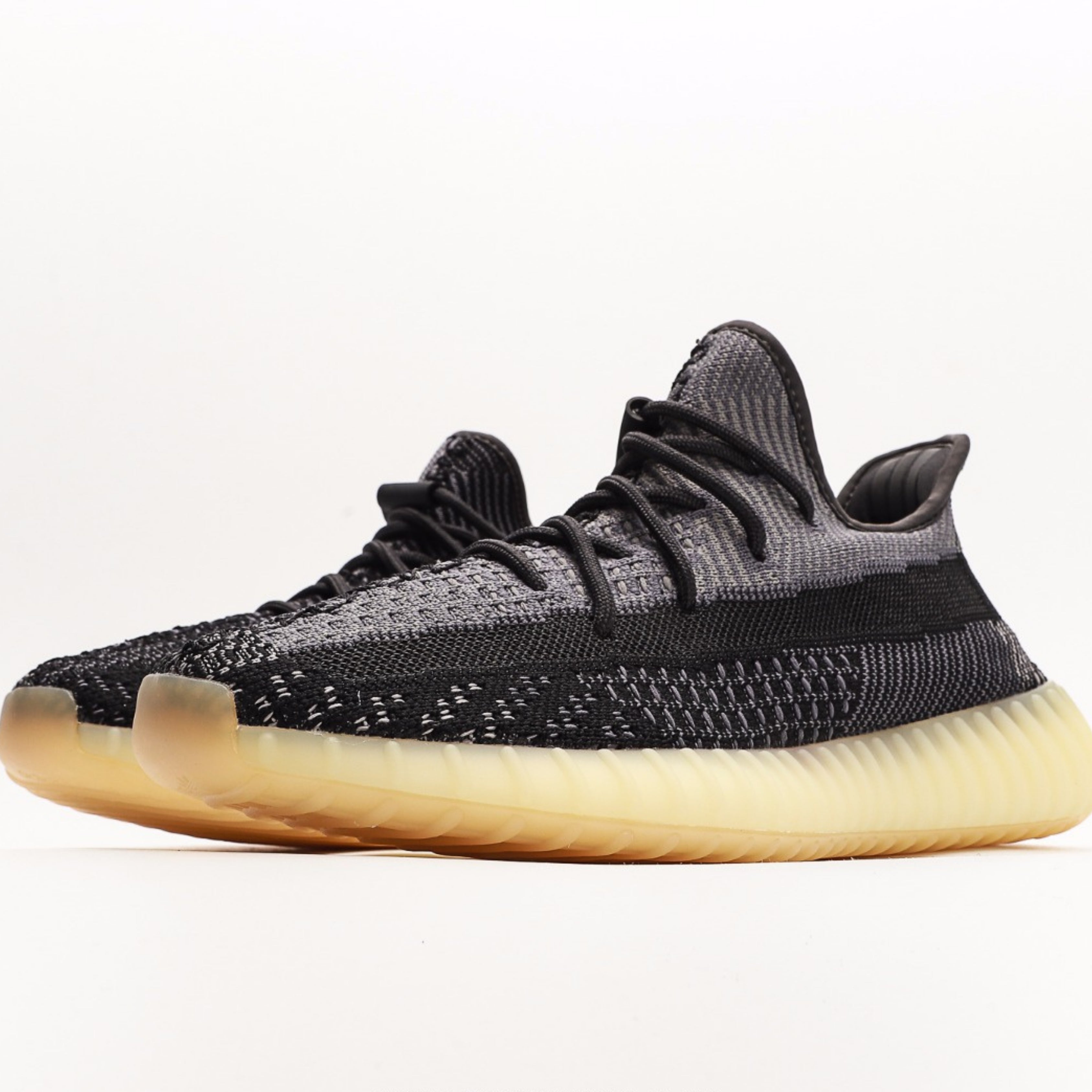 adidas Yeezy Boost 350 V2 Carbon