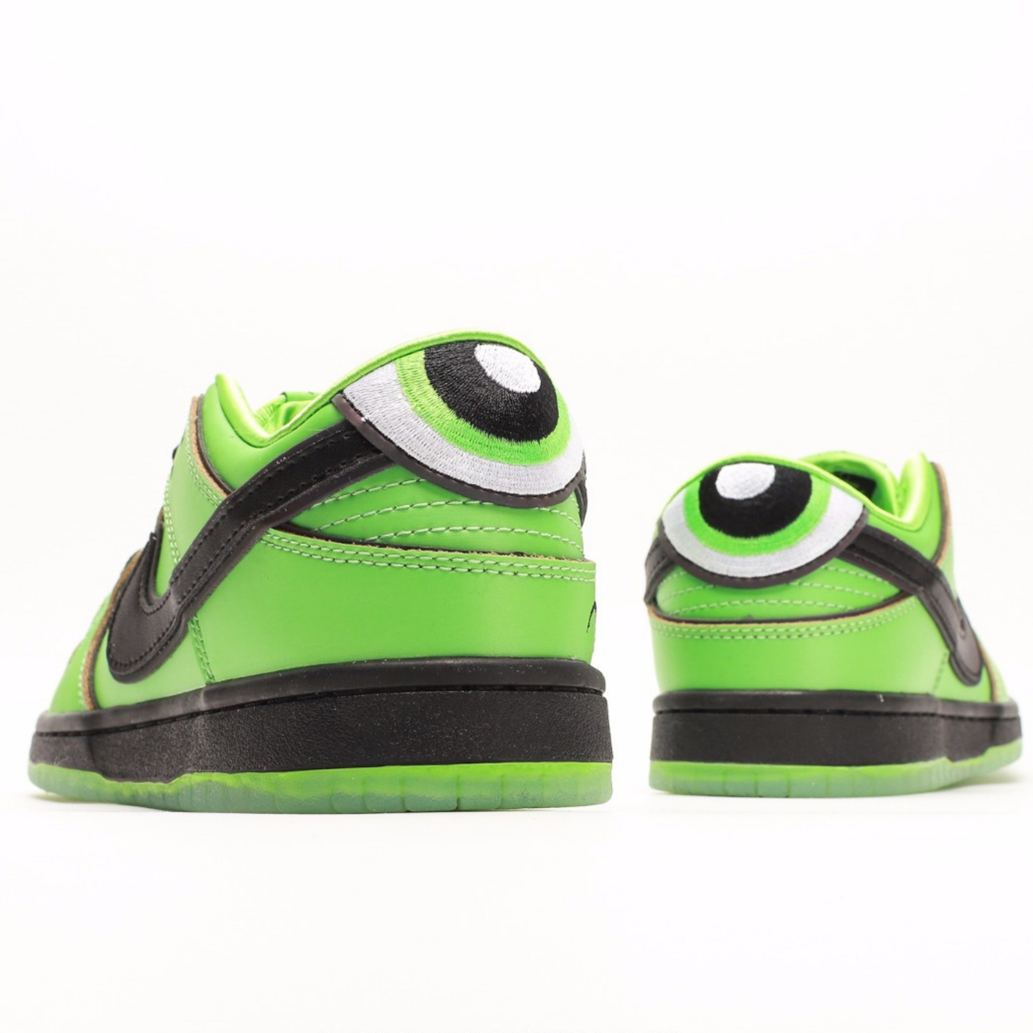 Nike SB Dunk Low The Powerpuff Girls Buttercup