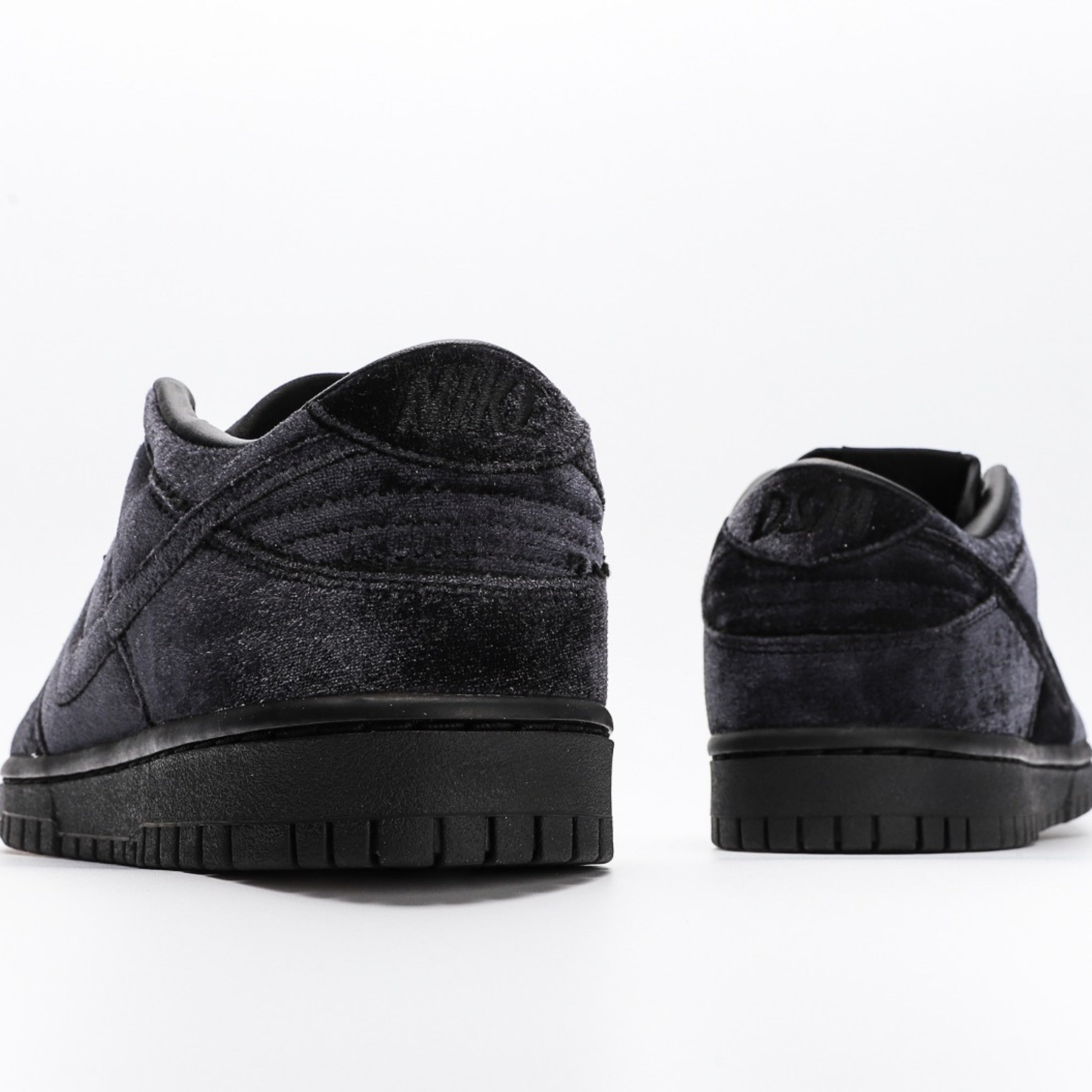 Nike Dunk Low Dover Street Market Triple Black Velvet