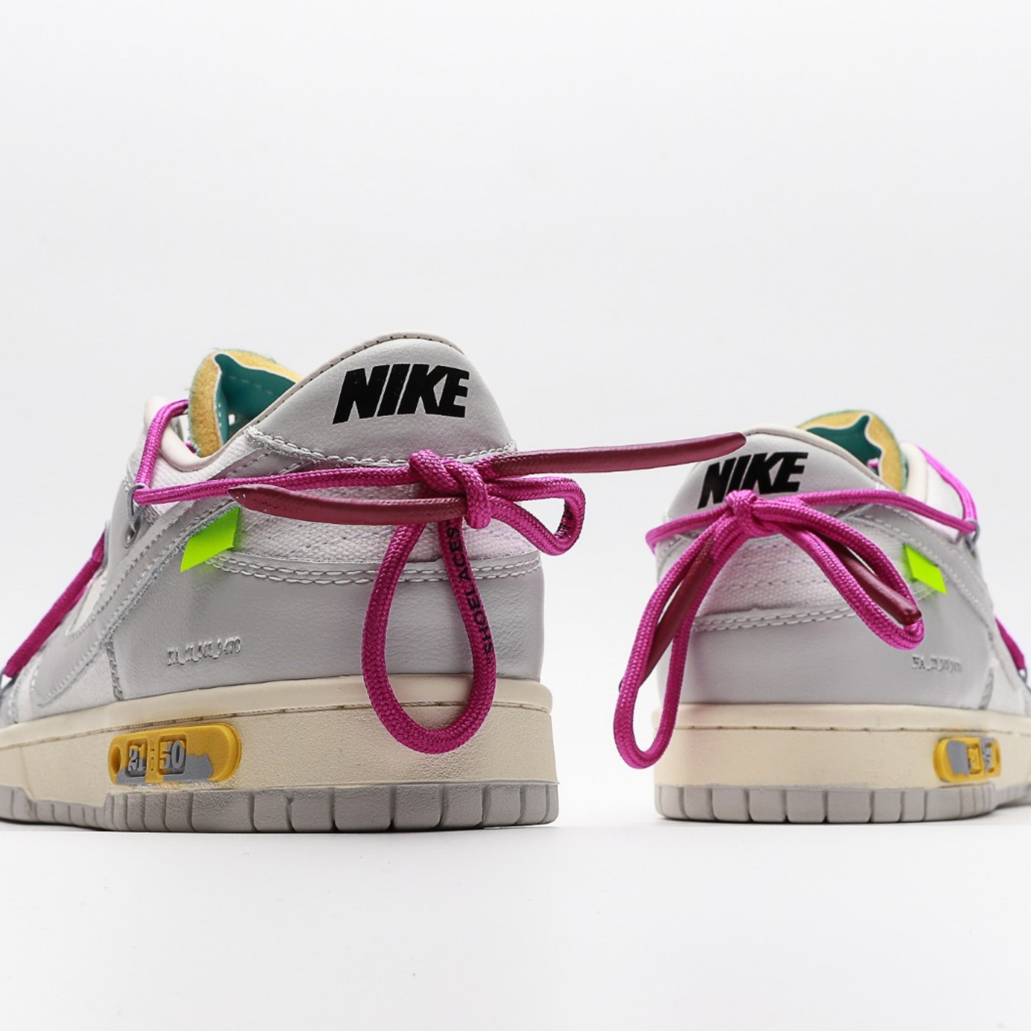 Nike Dunk Low Off-White Lot 21