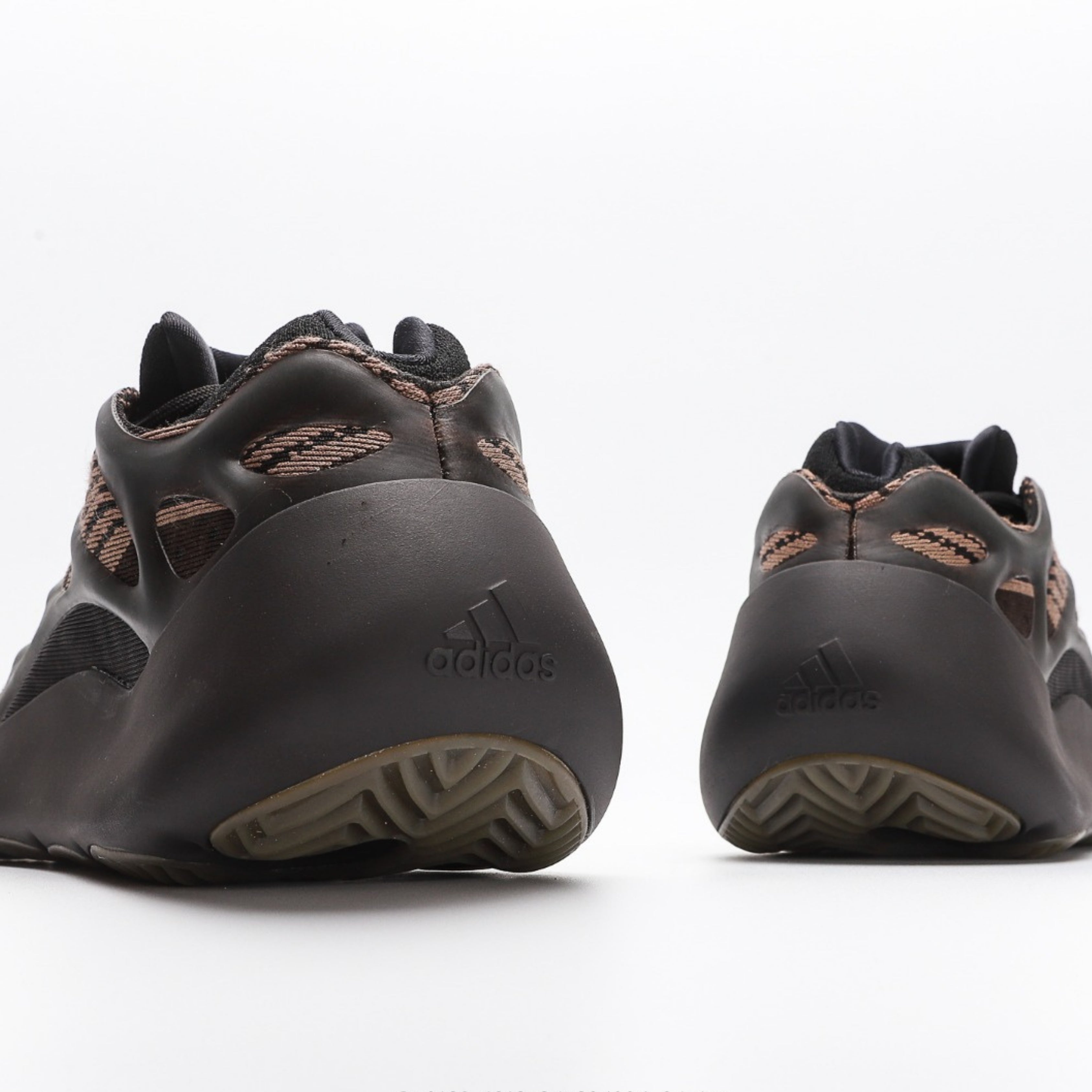 adidas Yeezy 700 V3 Clay Brown