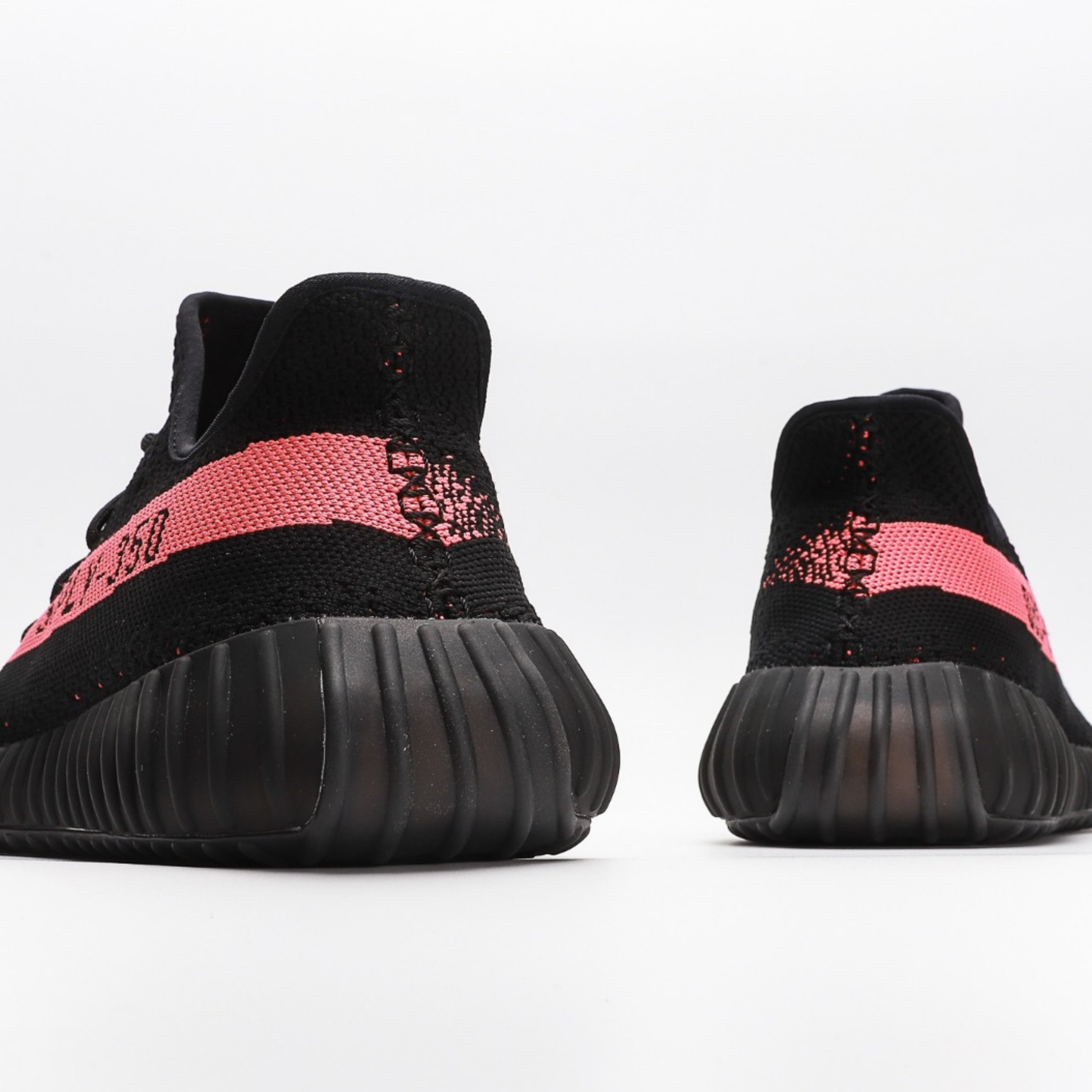 adidas Yeezy Boost 350 V2 Core Black Red