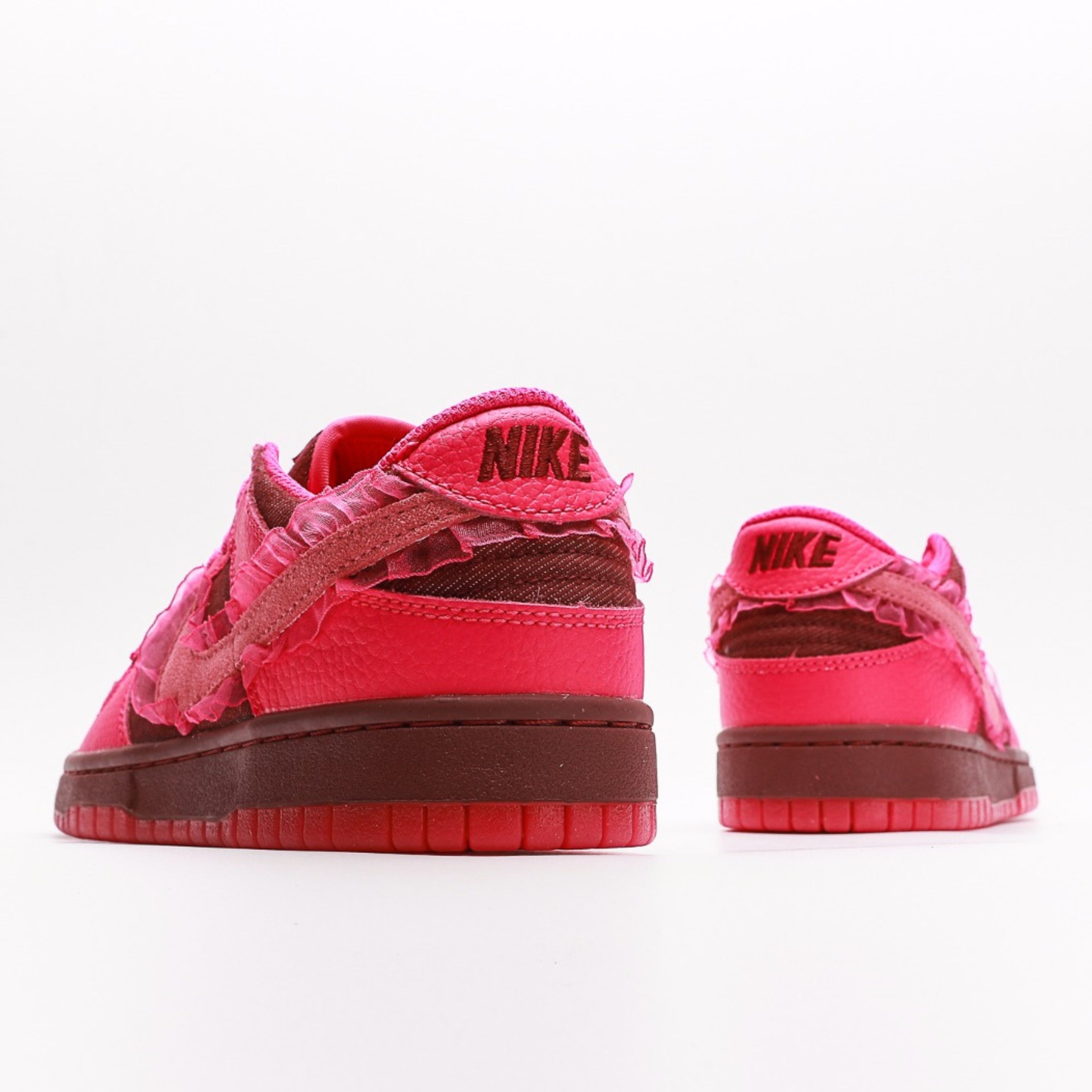 Nike Dunk Low Valentines Day