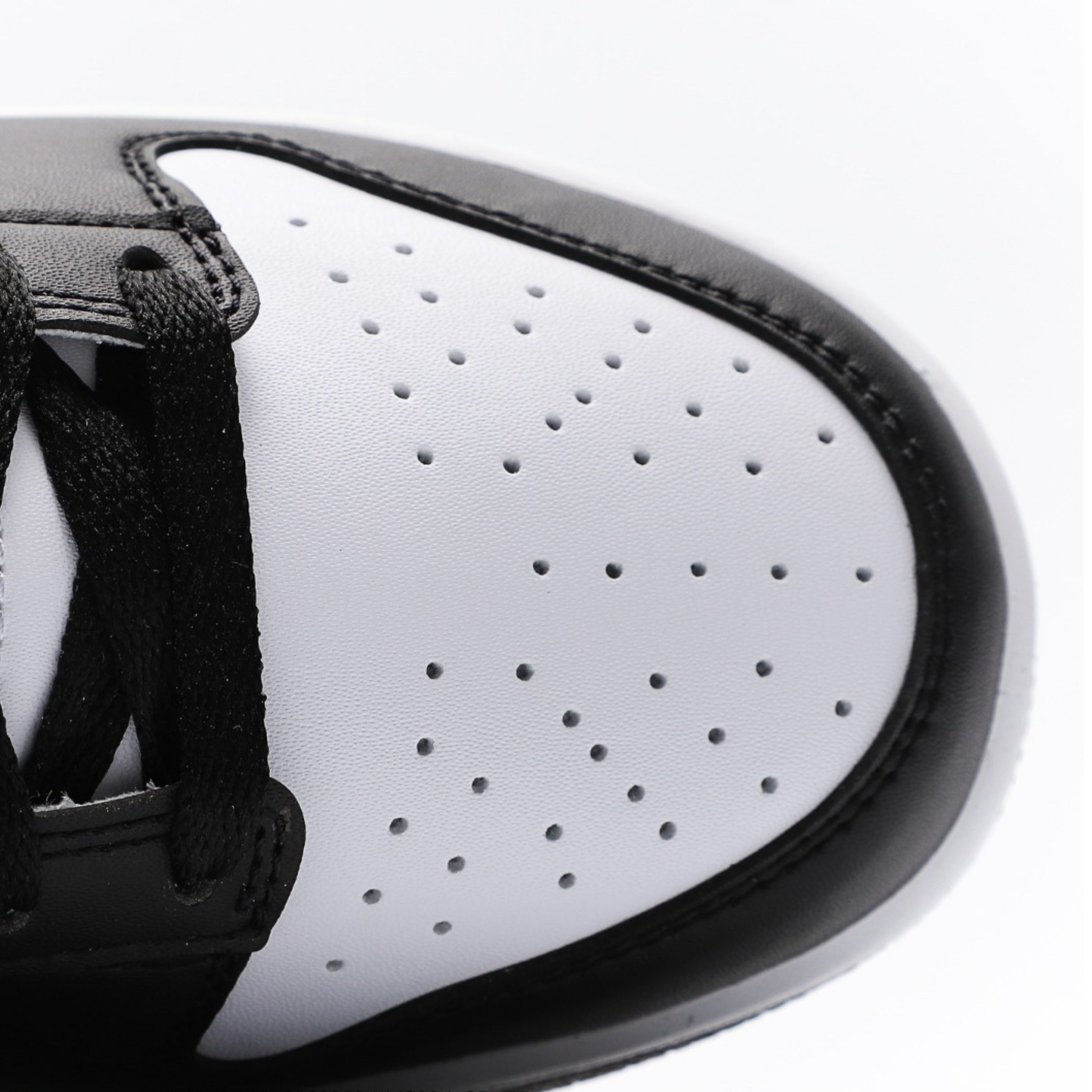 Nike Dunk Low Next Nature White Black