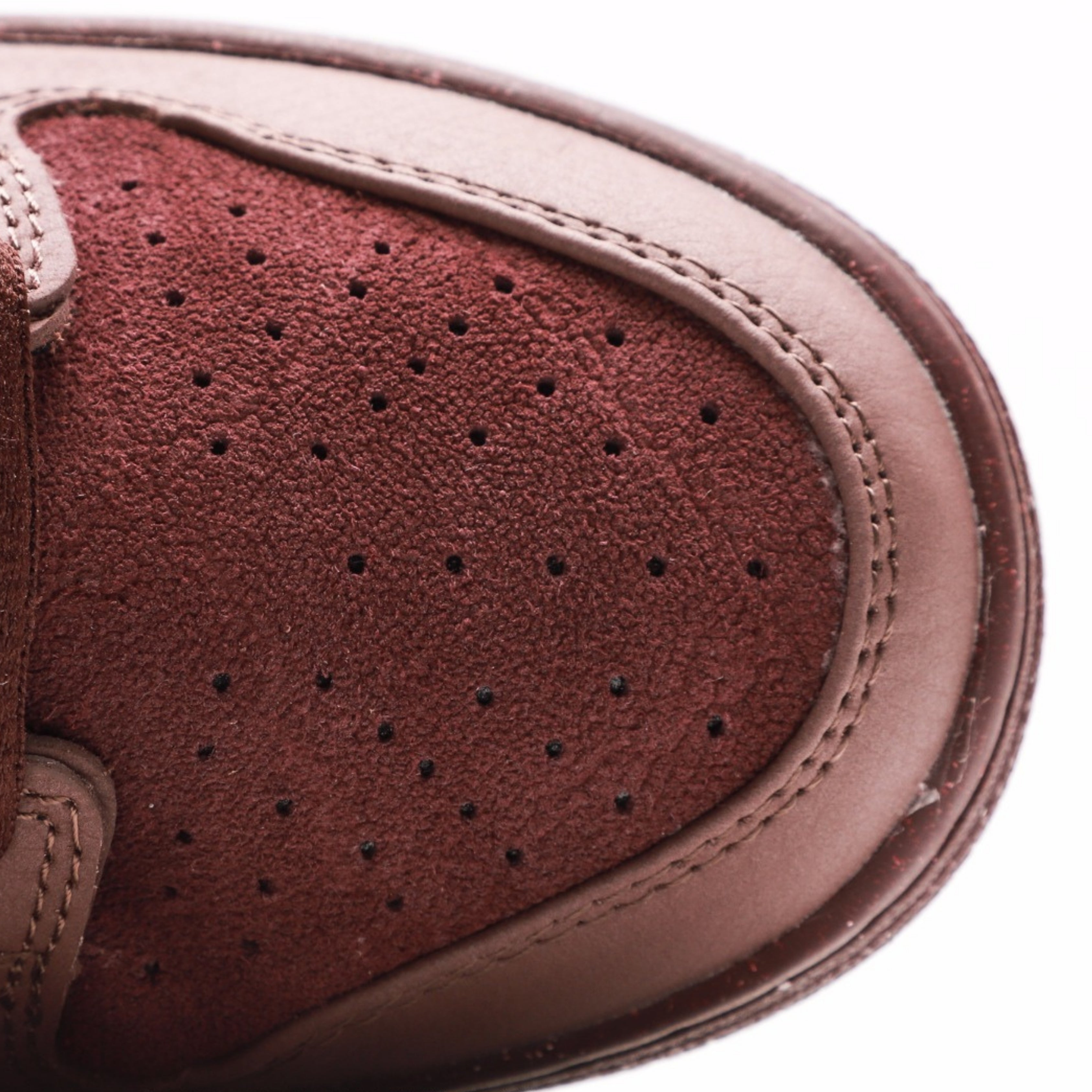 Nike SB Dunk Low City Of Love Burgundy Crush