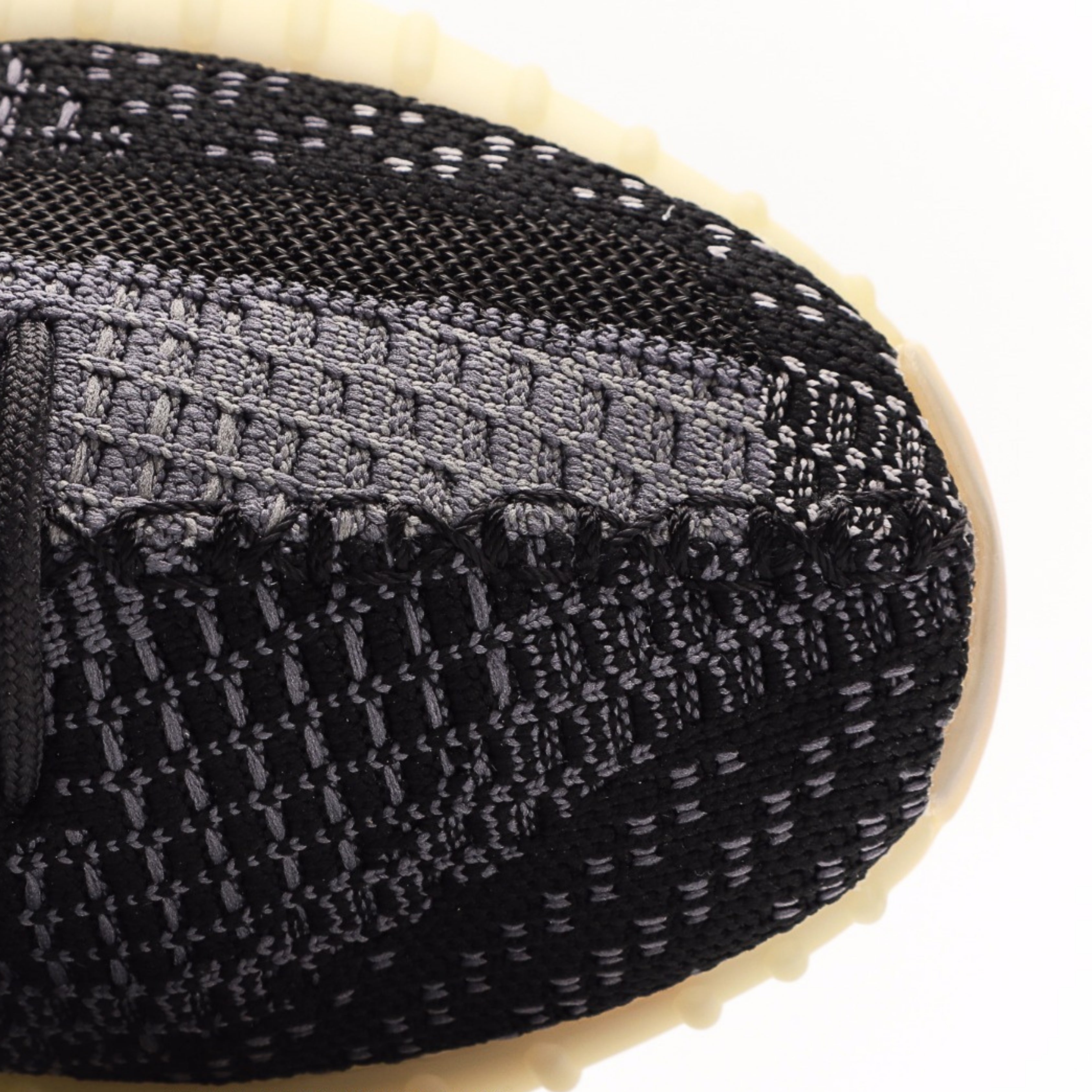 adidas Yeezy Boost 350 V2 Carbon