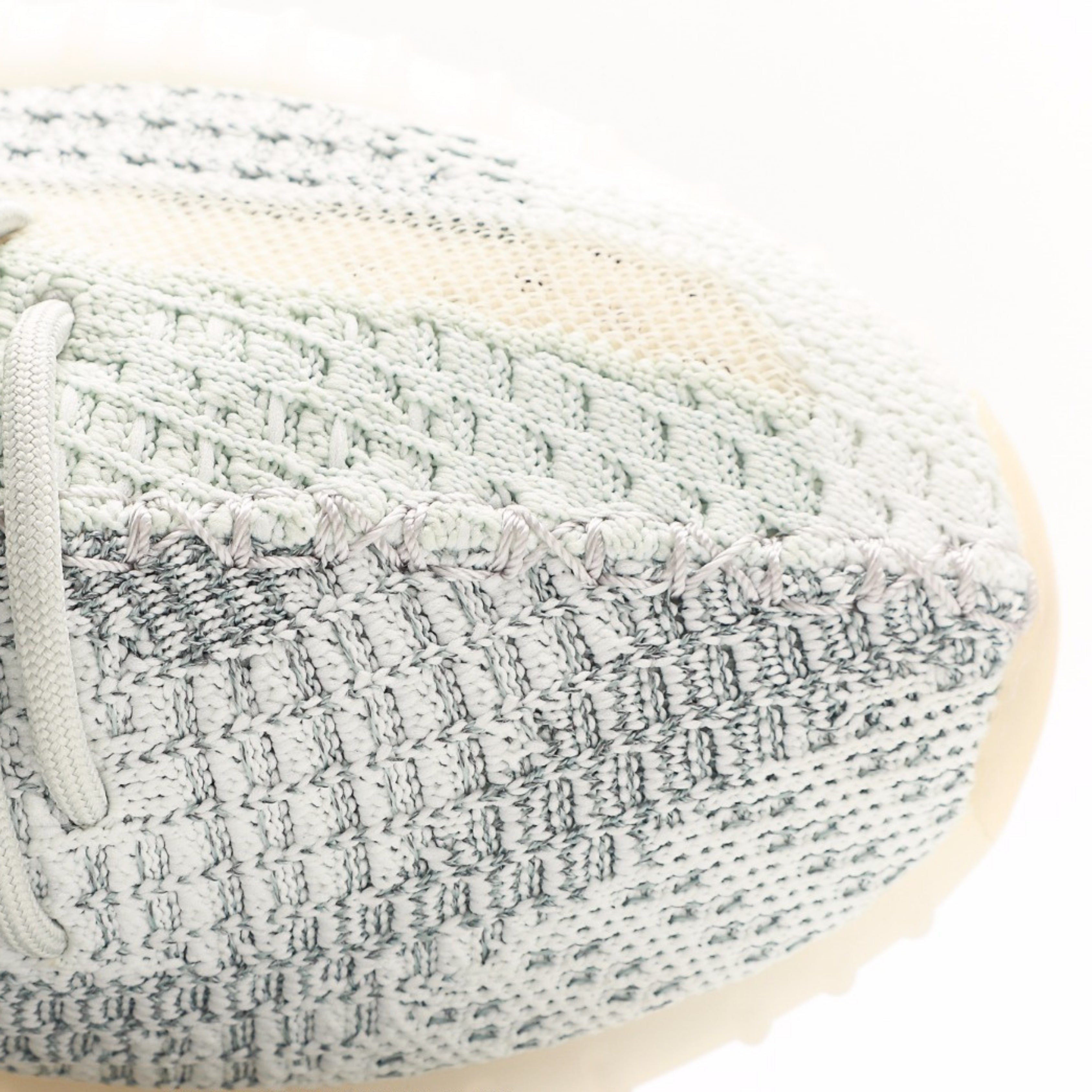 adidas Yeezy Boost 350 V2 Cloud White