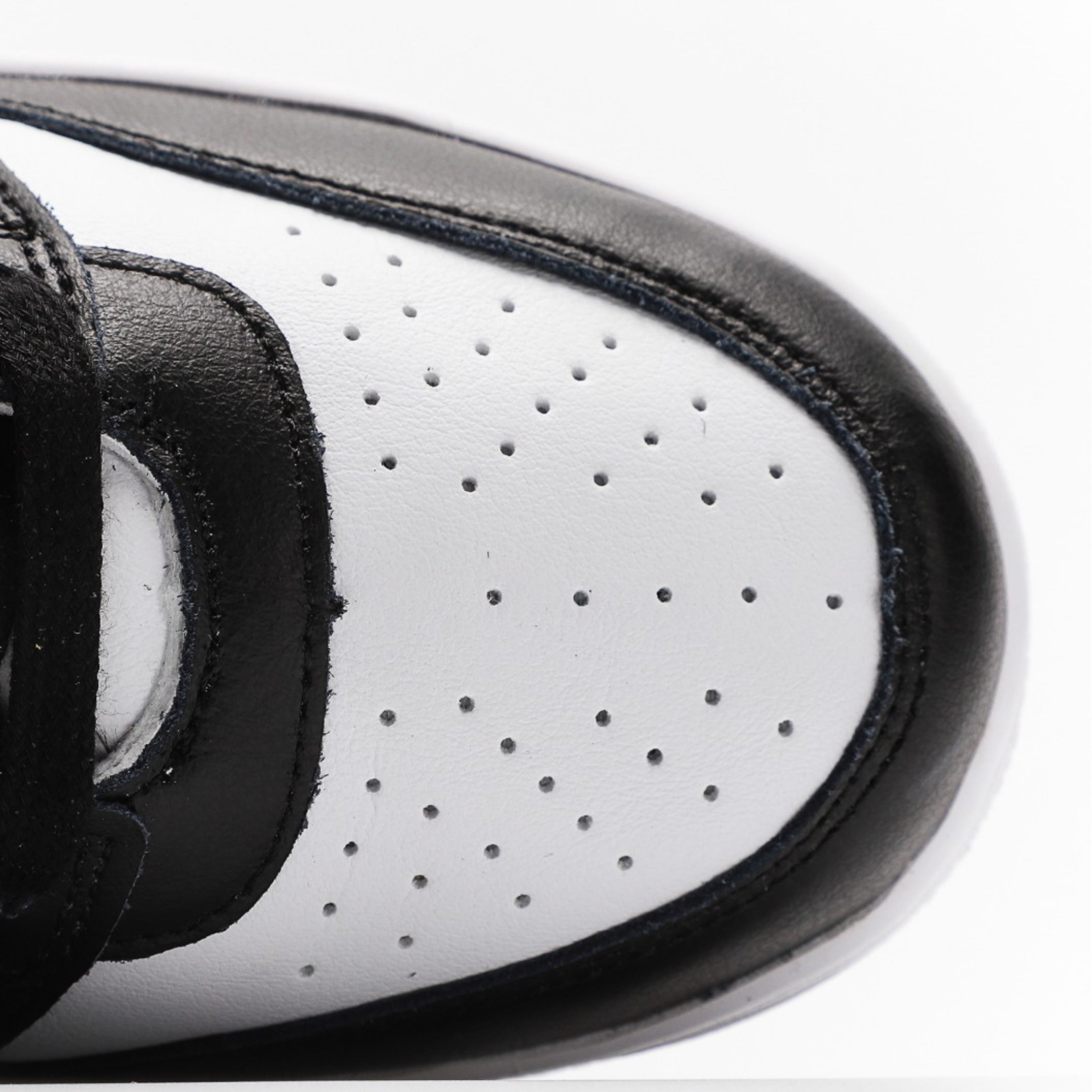 Nike Dunk High AMBUSH Black White