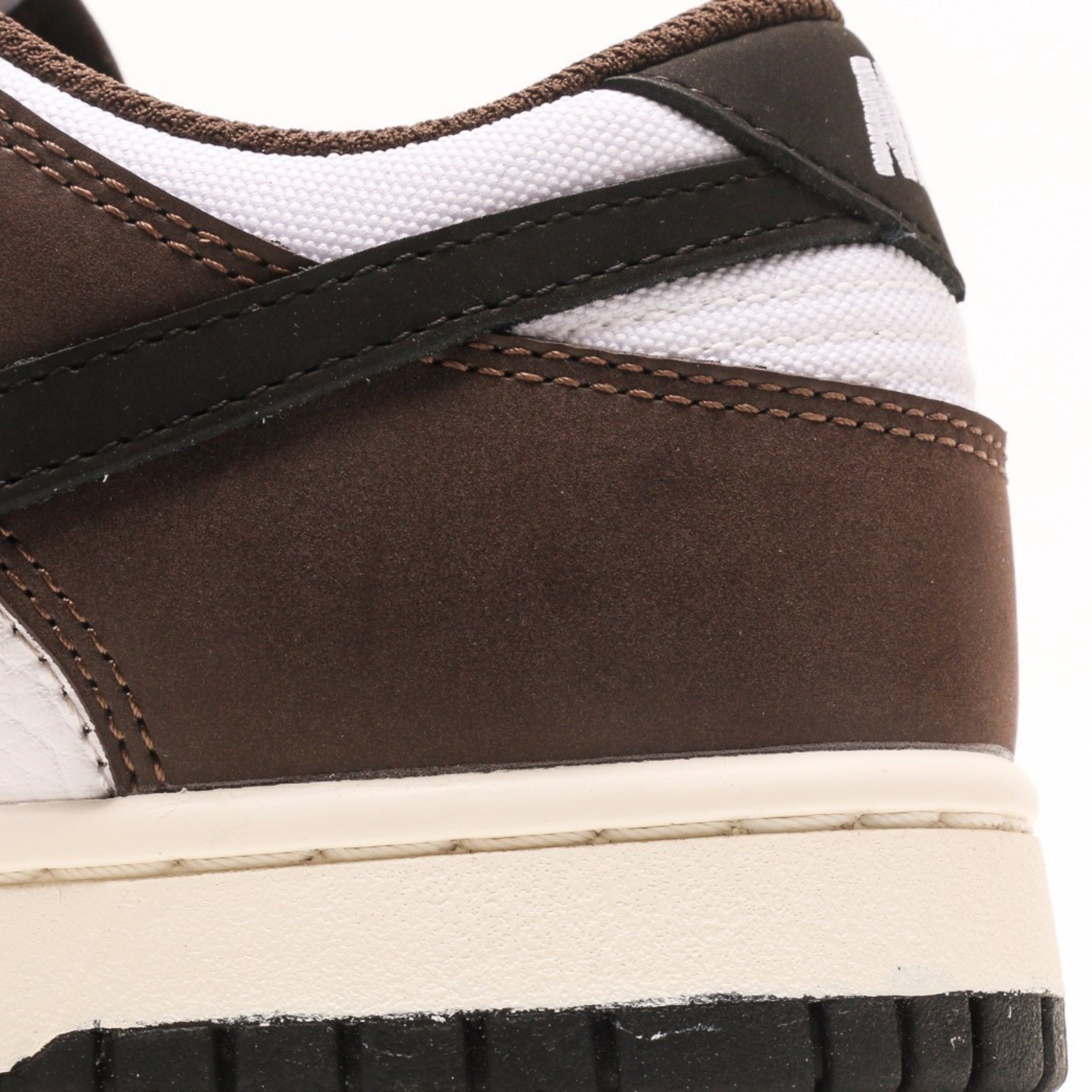 Nike Dunk Low Next Nature Baroque Brown
