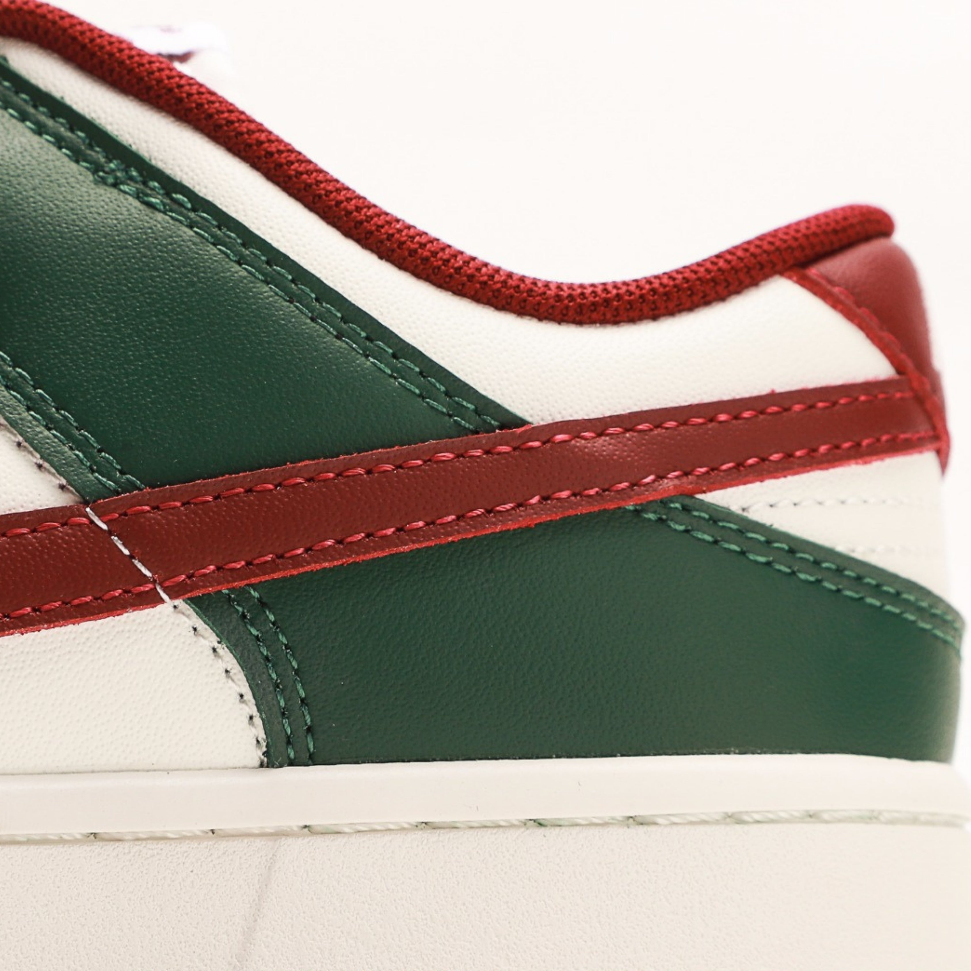 Nike Dunk Low Gorge Green