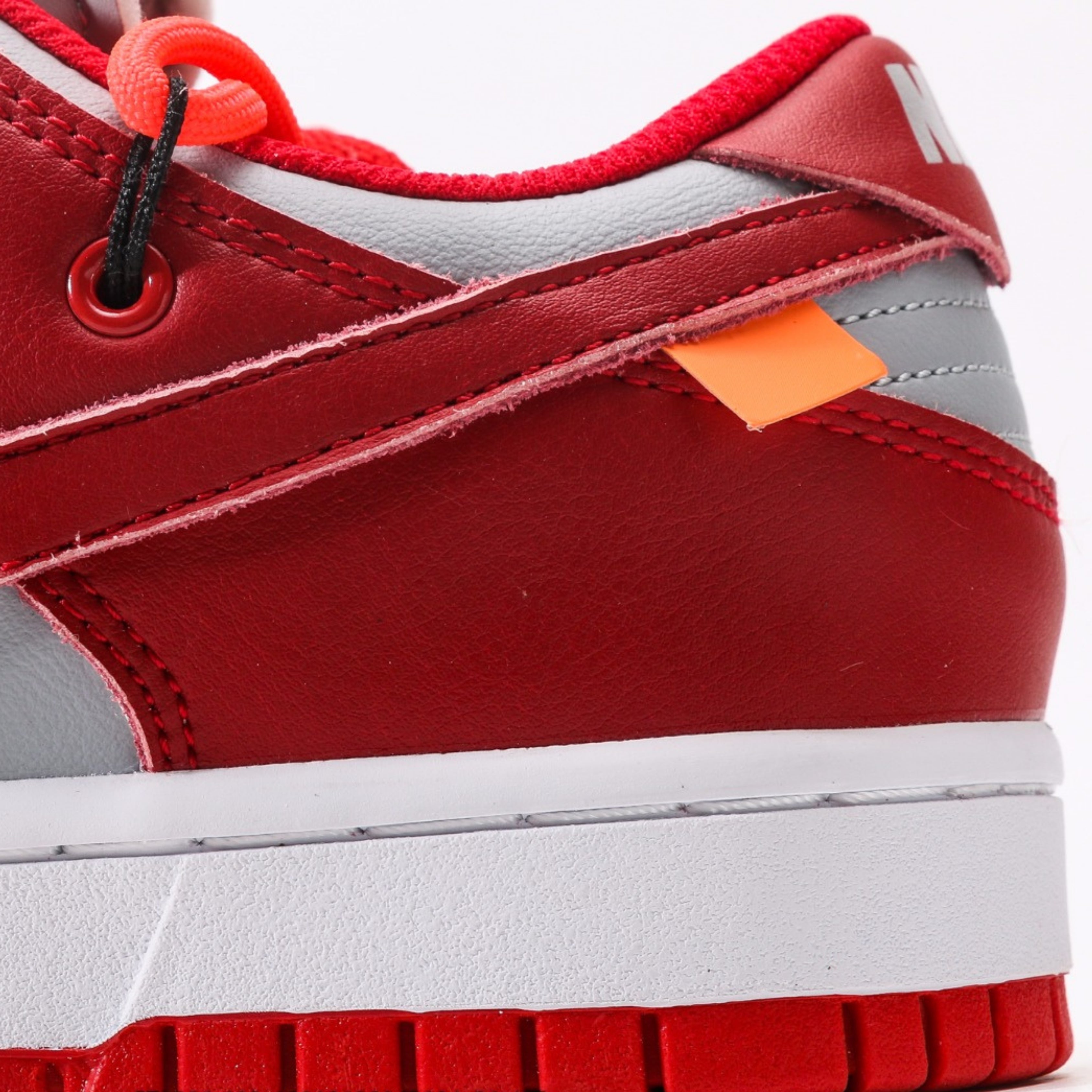 Nike Dunk Low Off-White University Red