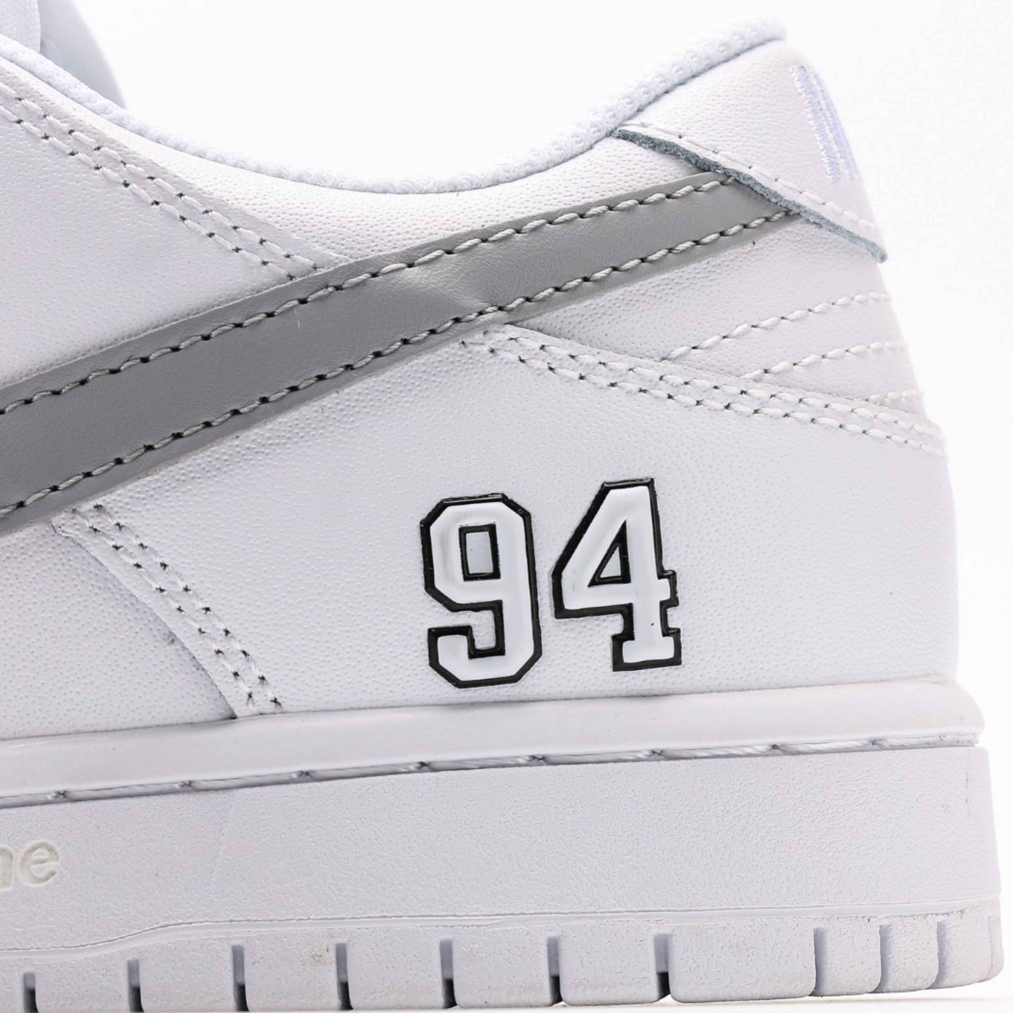 Nike SB Dunk Low Supreme 94 White Metallic Silver